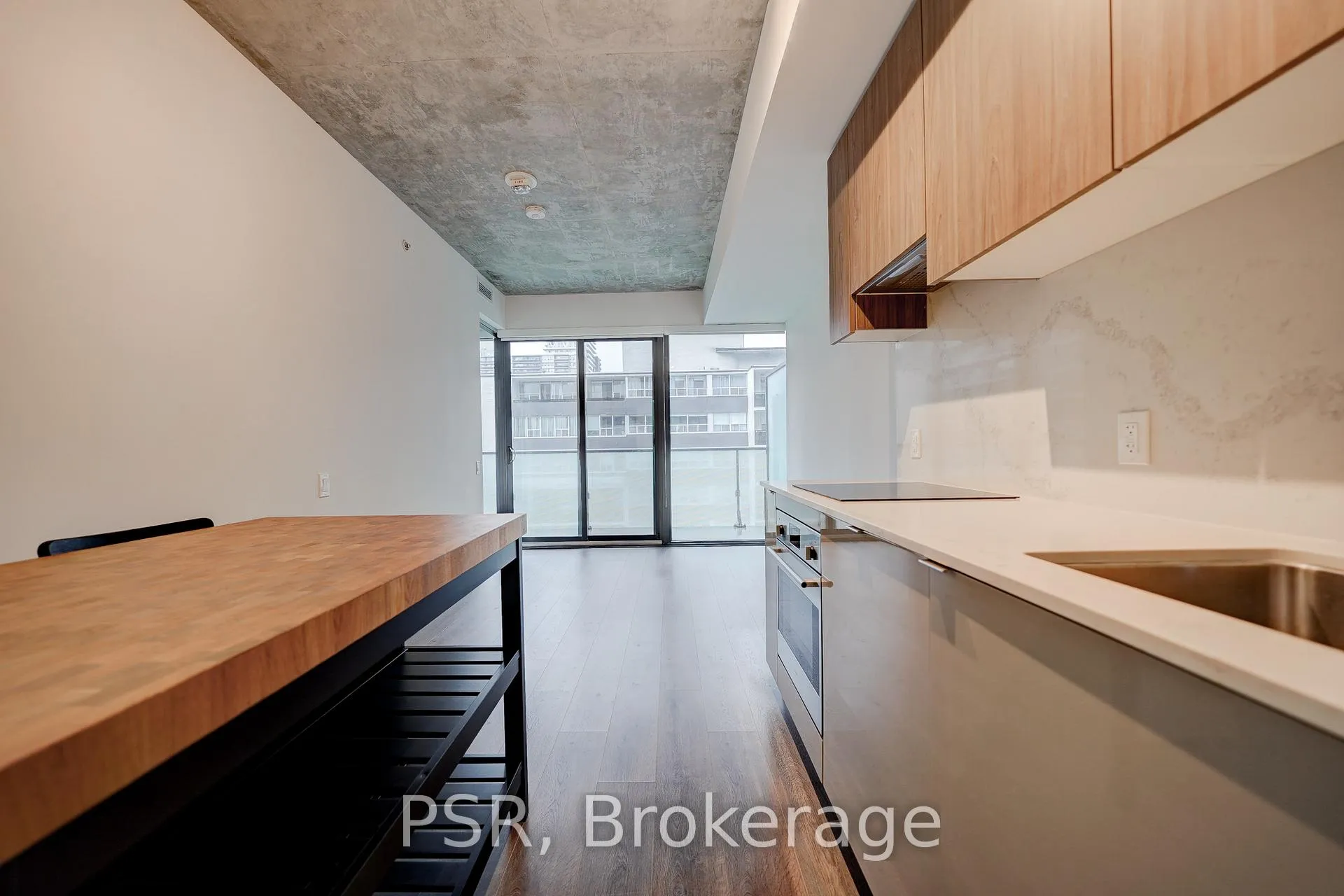 Photo 5 of Unit 506, 161 Roehampton Avenue, Toronto, Mount Pleasant West — HOMEH