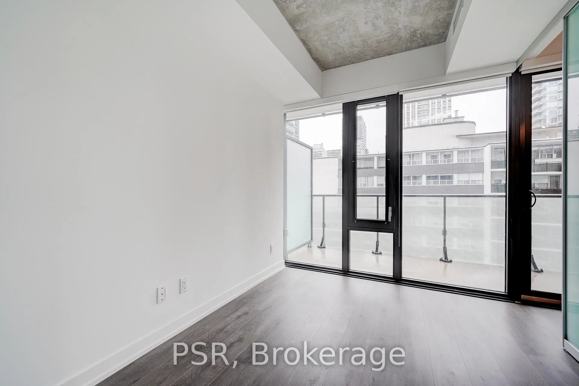 Photo 12 of Unit 506, 161 Roehampton Avenue, Toronto, Mount Pleasant West — HOMEH