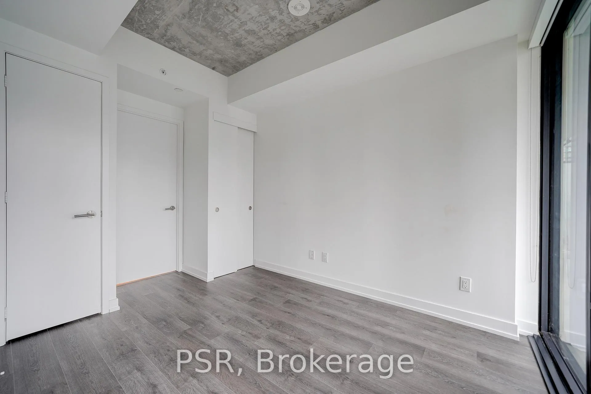 Photo 14 of Unit 506, 161 Roehampton Avenue, Toronto, Mount Pleasant West — HOMEH
