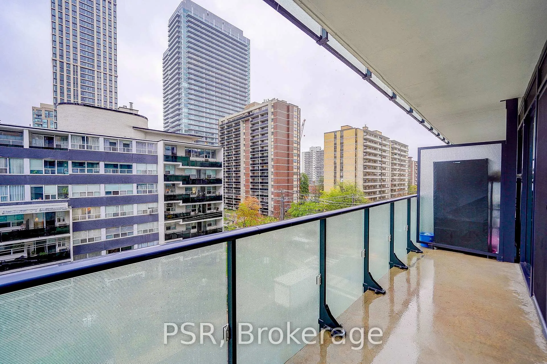 Photo 27 of Unit 506, 161 Roehampton Avenue, Toronto, Mount Pleasant West — HOMEH