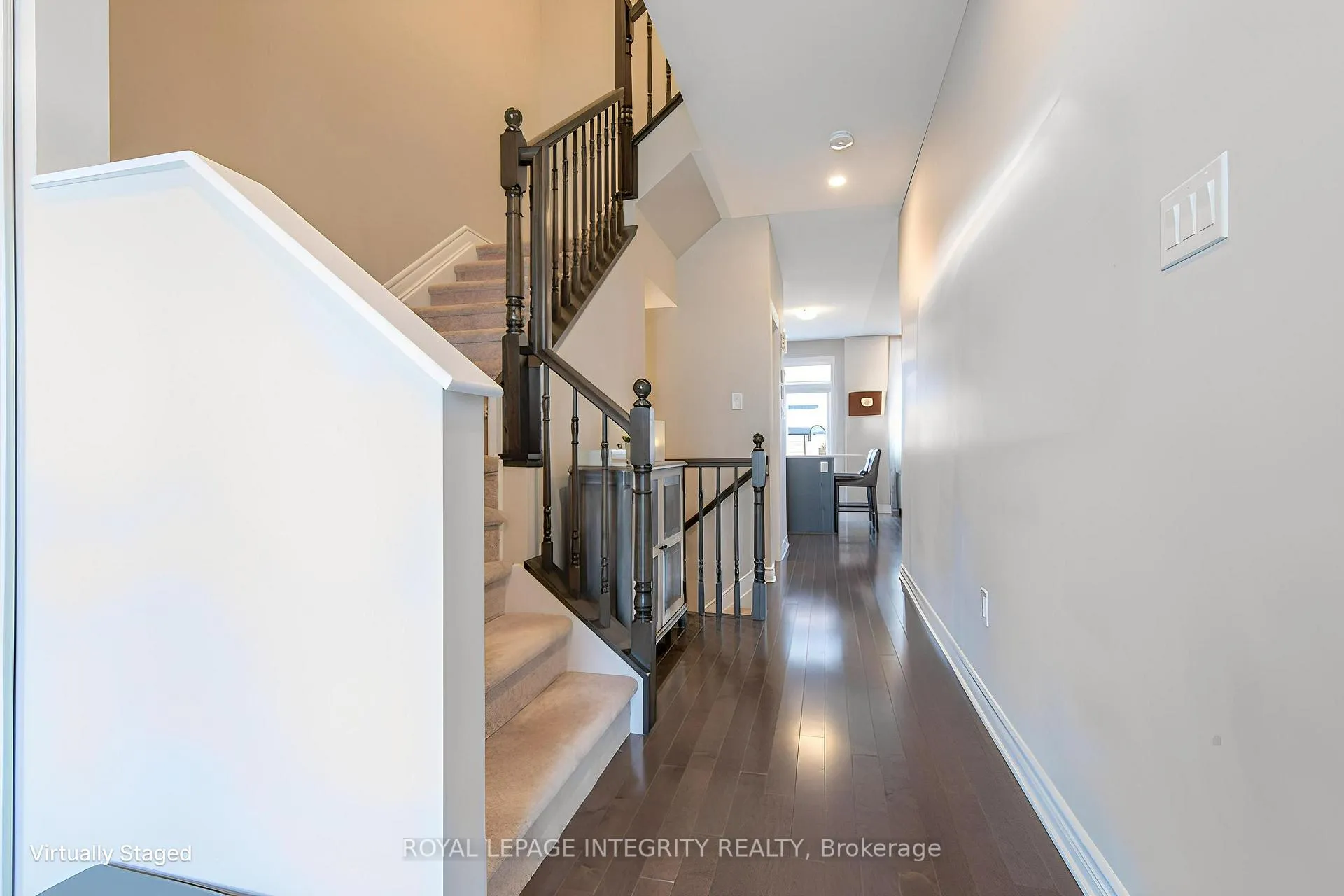 Photo 3 of 652 Des Aubepines Drive, Ottawa, Avalon West — HOMEH