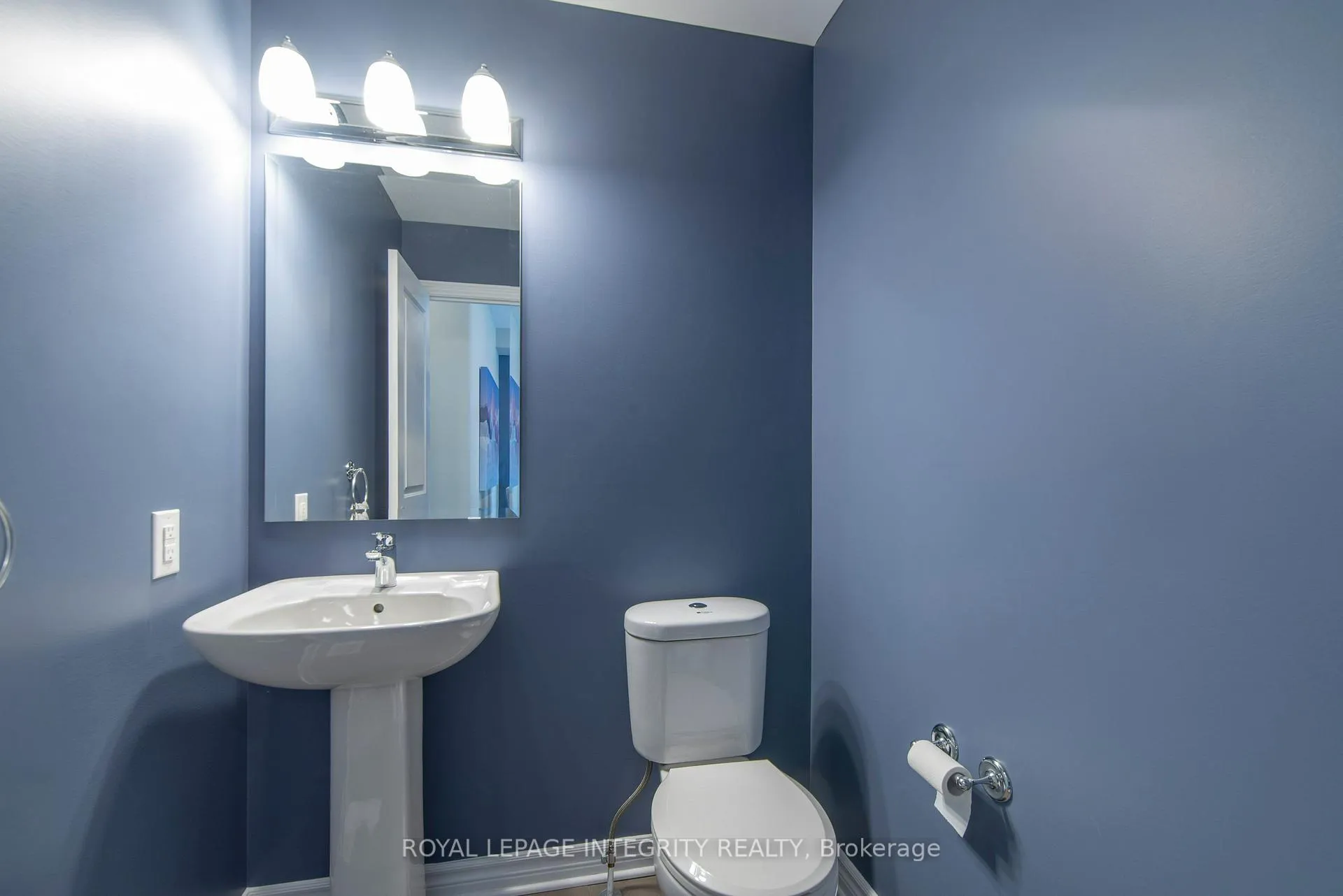 Photo 12 of 652 Des Aubepines Drive, Ottawa, Avalon West — HOMEH