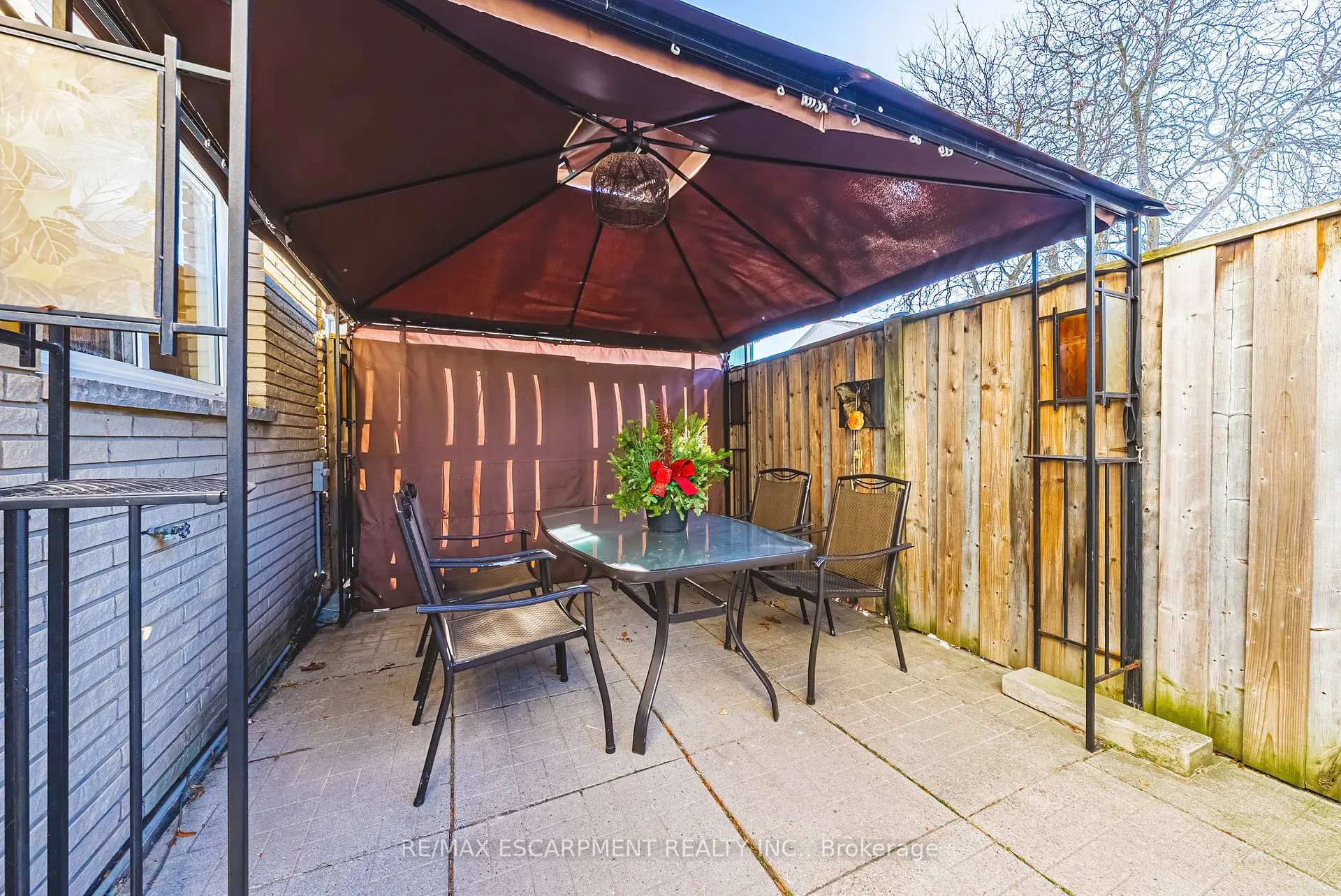 Photo 14 of Unit 4, 2220 Upper Middle Road, Burlington, Brant Hills — HOMEH