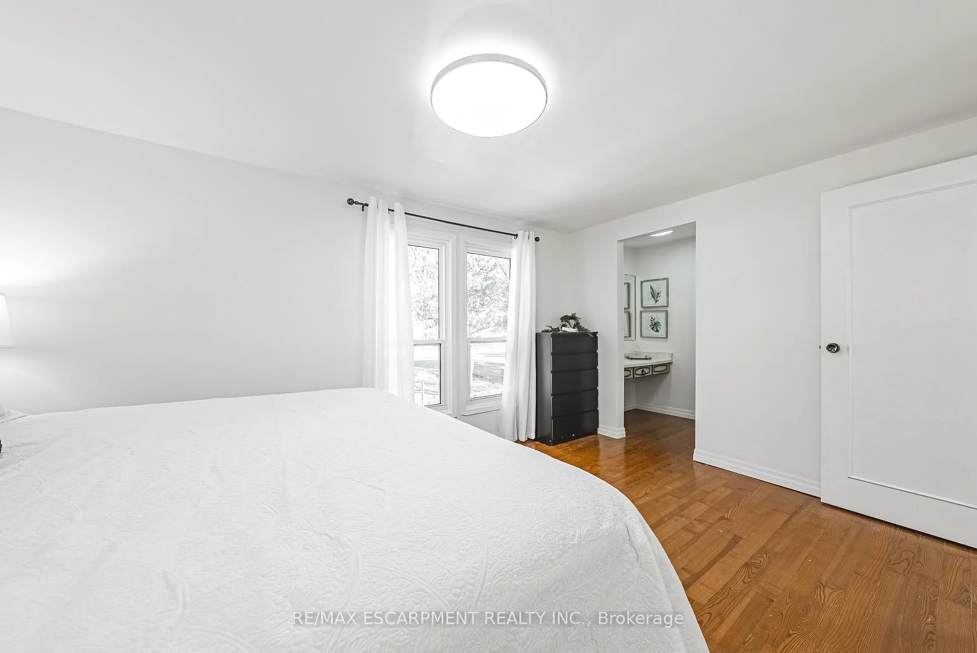Photo 17 of Unit 4, 2220 Upper Middle Road, Burlington, Brant Hills — HOMEH