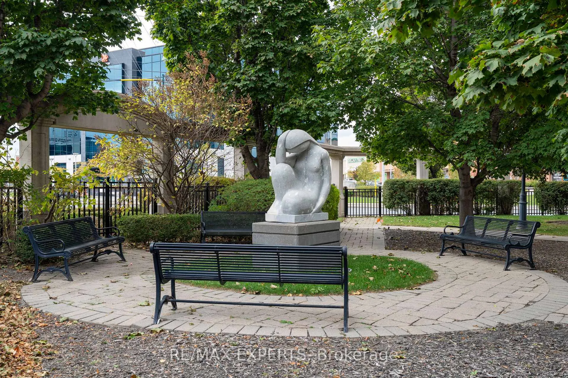Photo 2 of Unit 515, 9225 Jane St Street, Vaughan, Maple — HOMEH