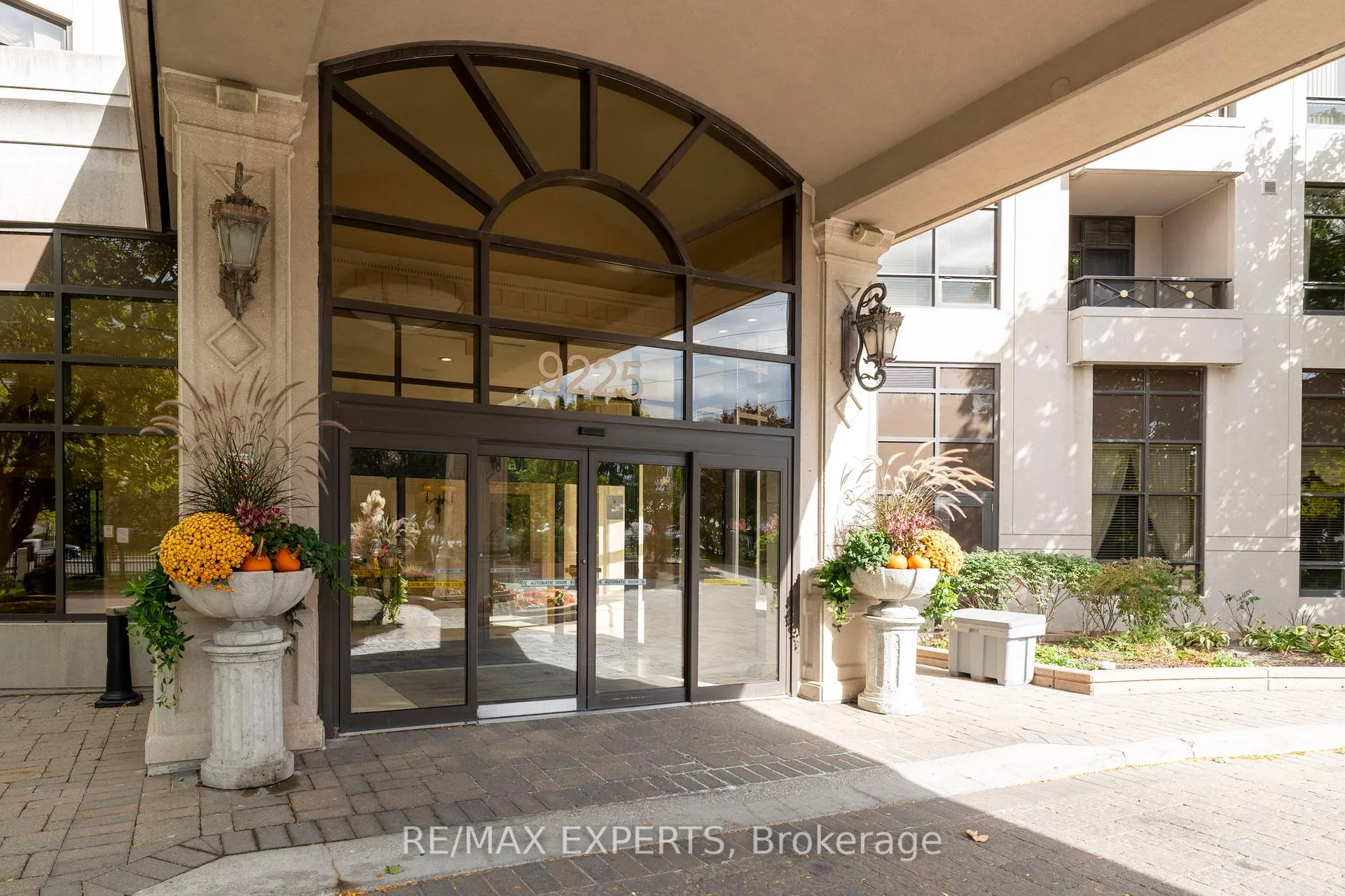 Photo 3 of Unit 515, 9225 Jane St Street, Vaughan, Maple — HOMEH