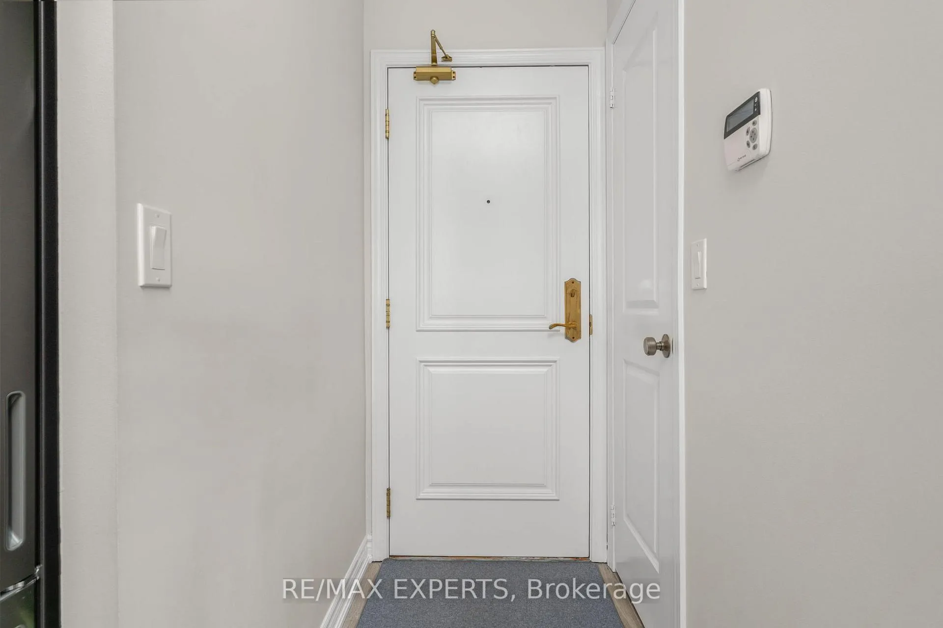 Photo 5 of Unit 515, 9225 Jane St Street, Vaughan, Maple — HOMEH