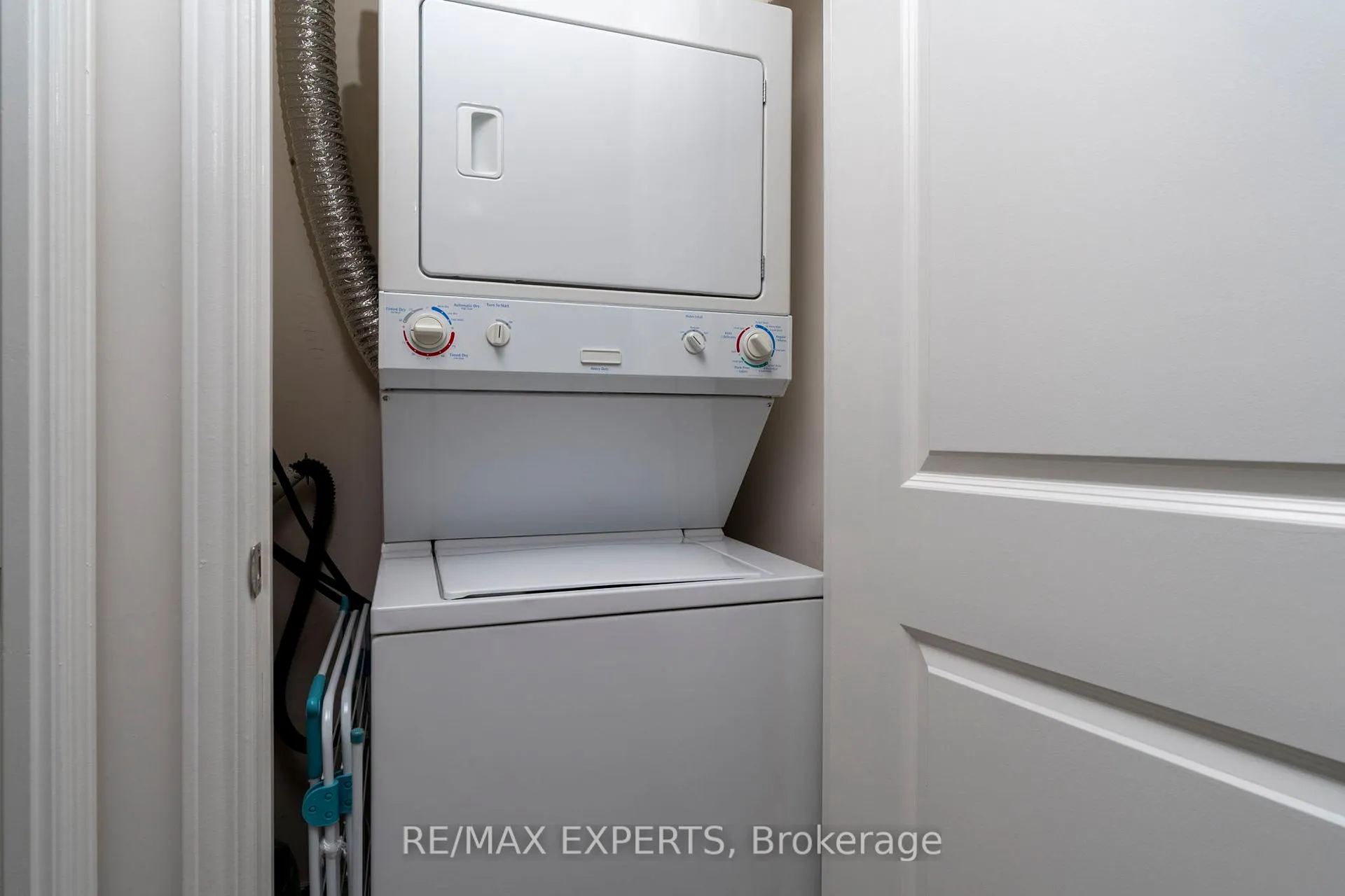 Photo 7 of Unit 515, 9225 Jane St Street, Vaughan, Maple — HOMEH