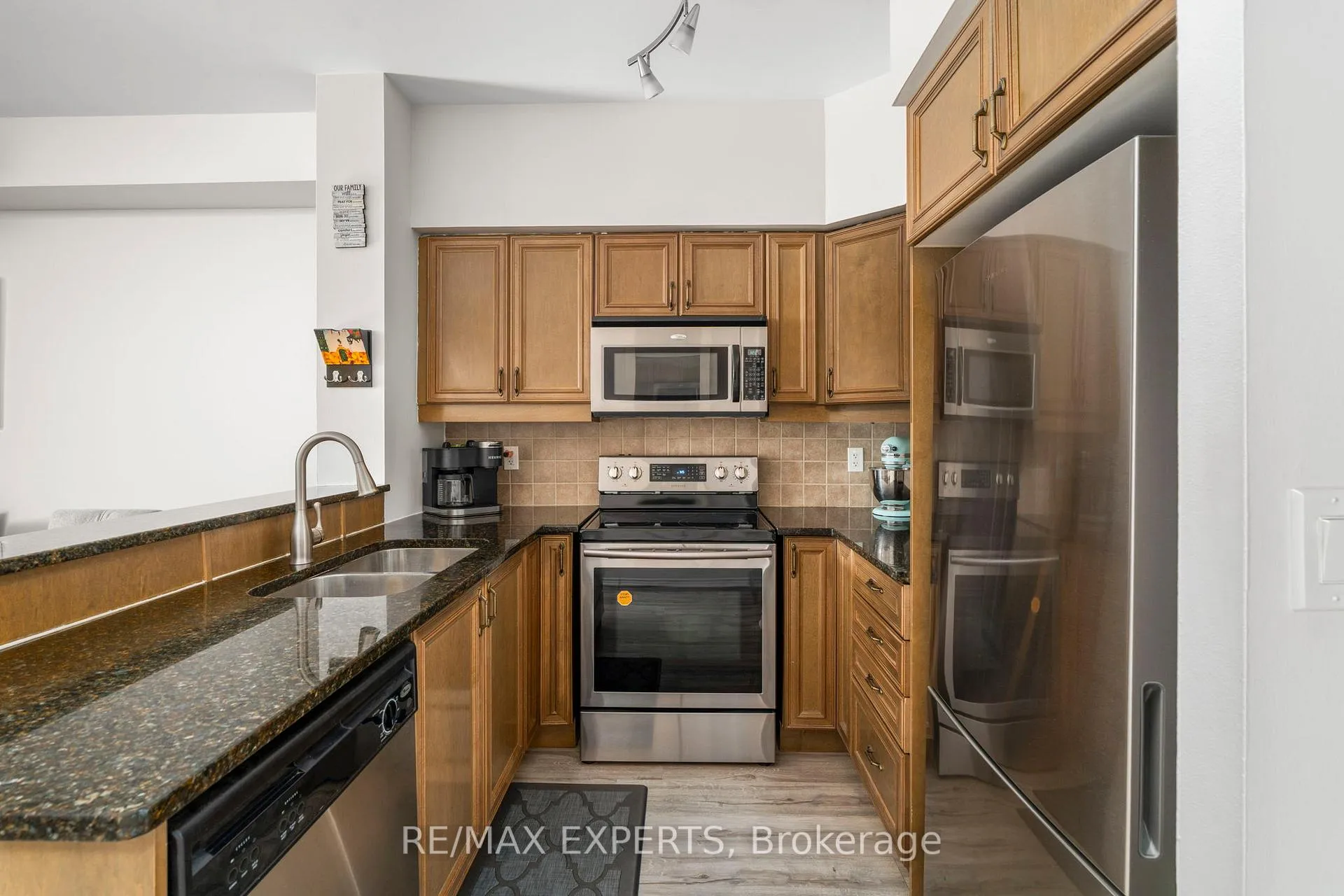 Photo 8 of Unit 515, 9225 Jane St Street, Vaughan, Maple — HOMEH