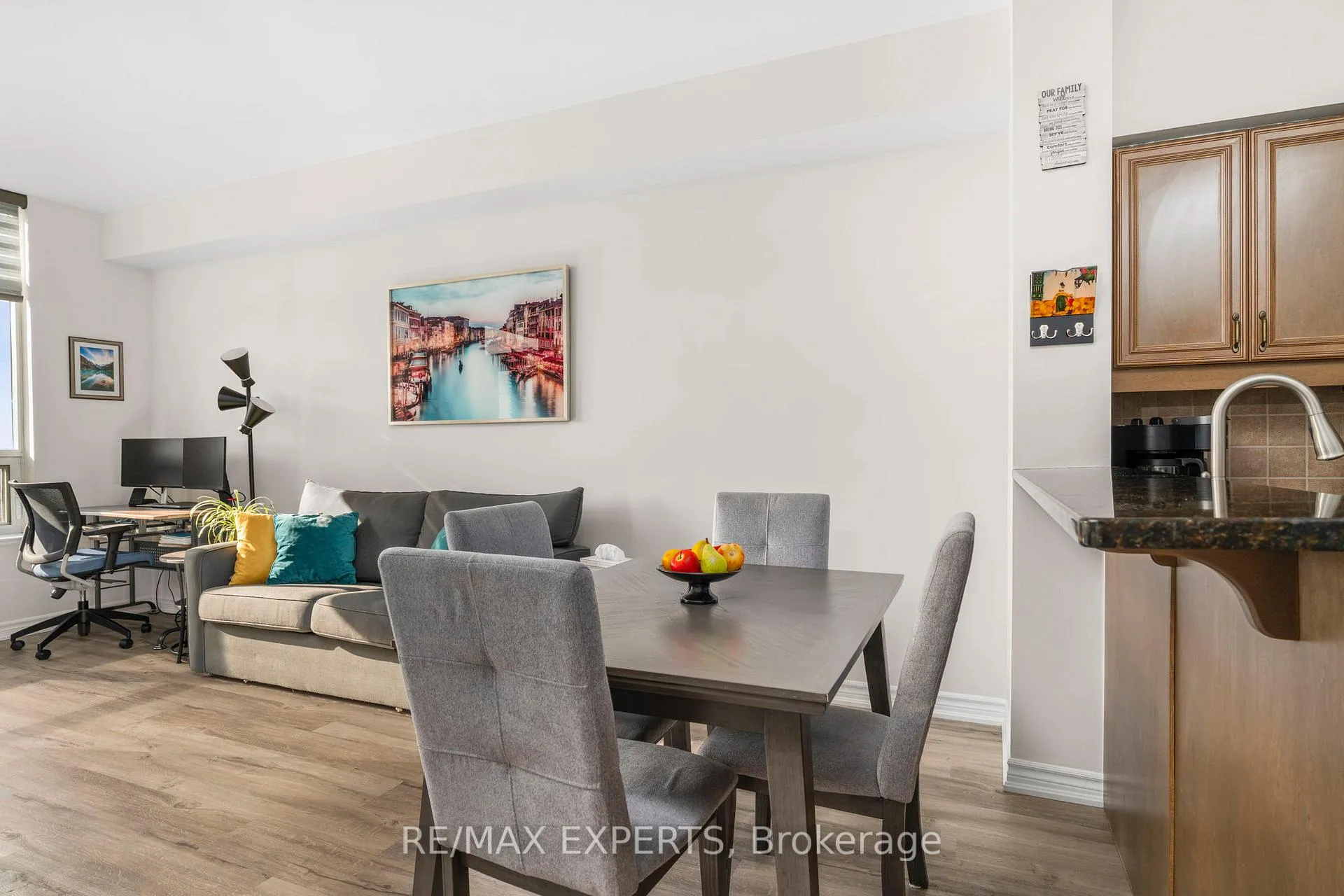 Photo 11 of Unit 515, 9225 Jane St Street, Vaughan, Maple — HOMEH