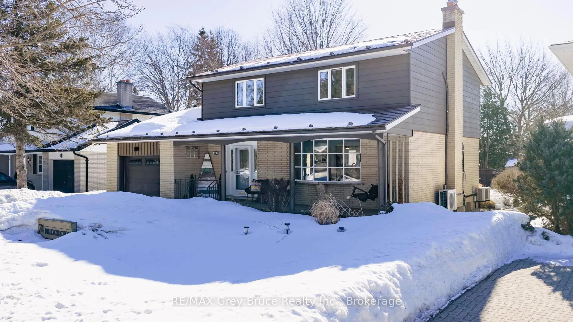 Photo 2 of 74 Inwood Crescent, Kitchener — HOMEH