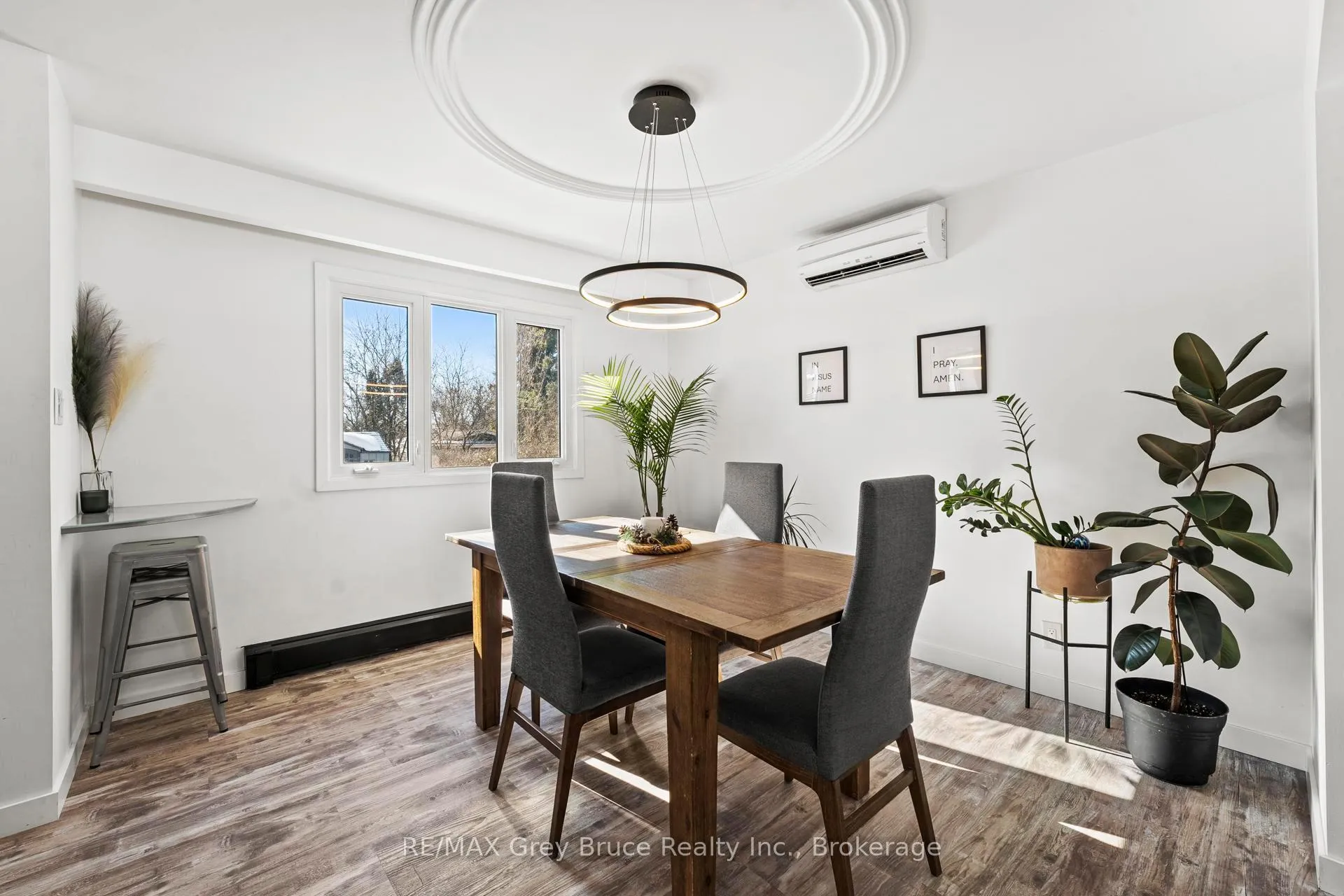 Photo 17 of 74 Inwood Crescent, Kitchener — HOMEH