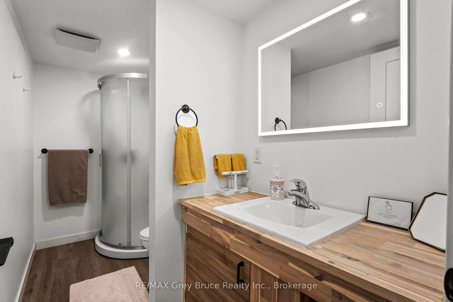 Photo 37 of 74 Inwood Crescent, Kitchener — HOMEH