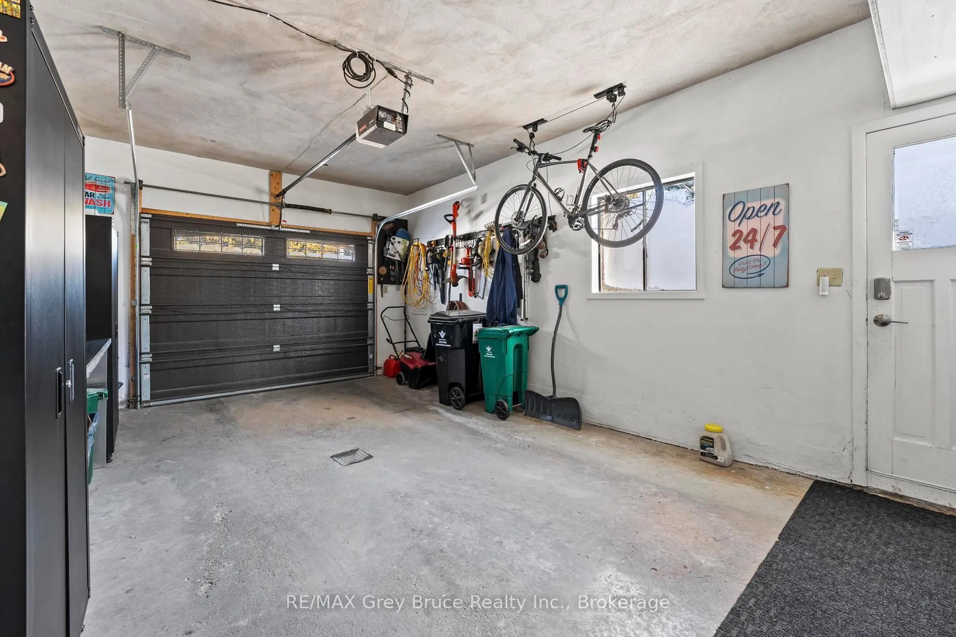 Photo 45 of 74 Inwood Crescent, Kitchener — HOMEH