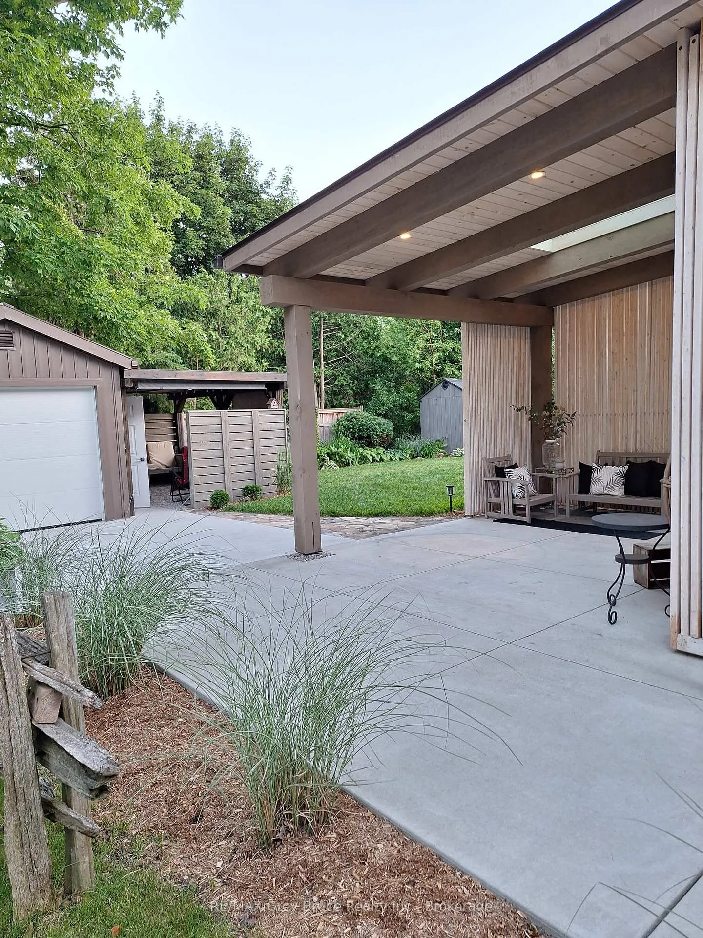 Photo 46 of 74 Inwood Crescent, Kitchener — HOMEH