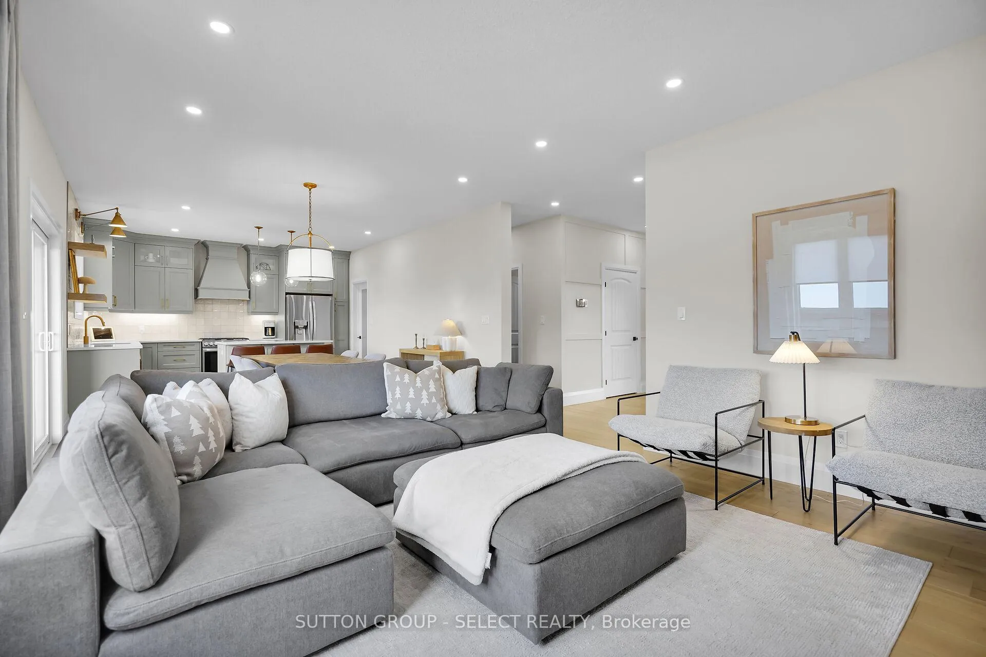 Photo 9 of 173 Collins Way, Strathroy-Caradoc, SE — HOMEH
