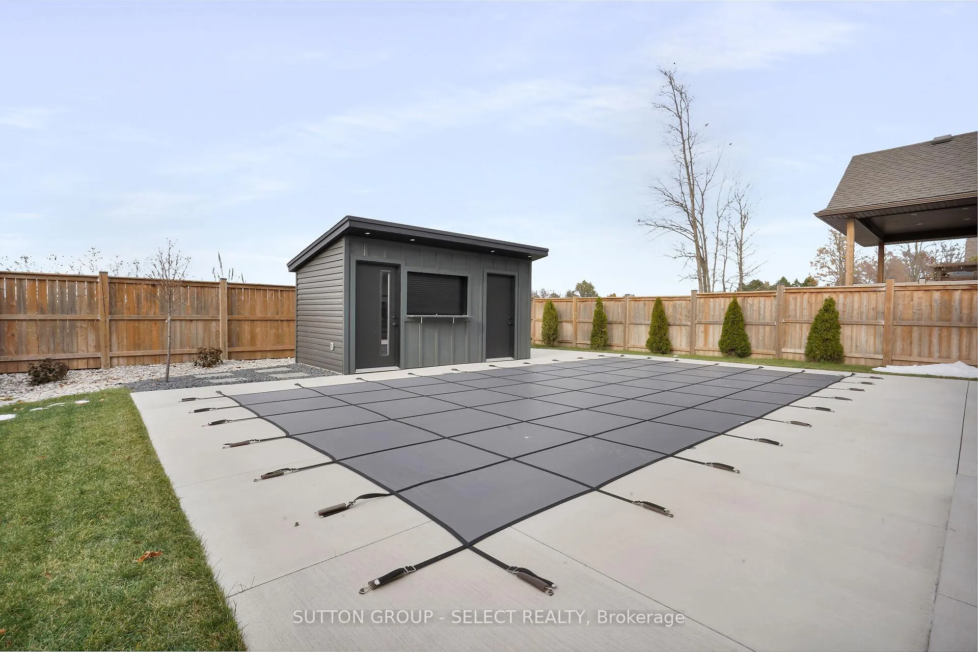 Photo 41 of 173 Collins Way, Strathroy-Caradoc, SE — HOMEH