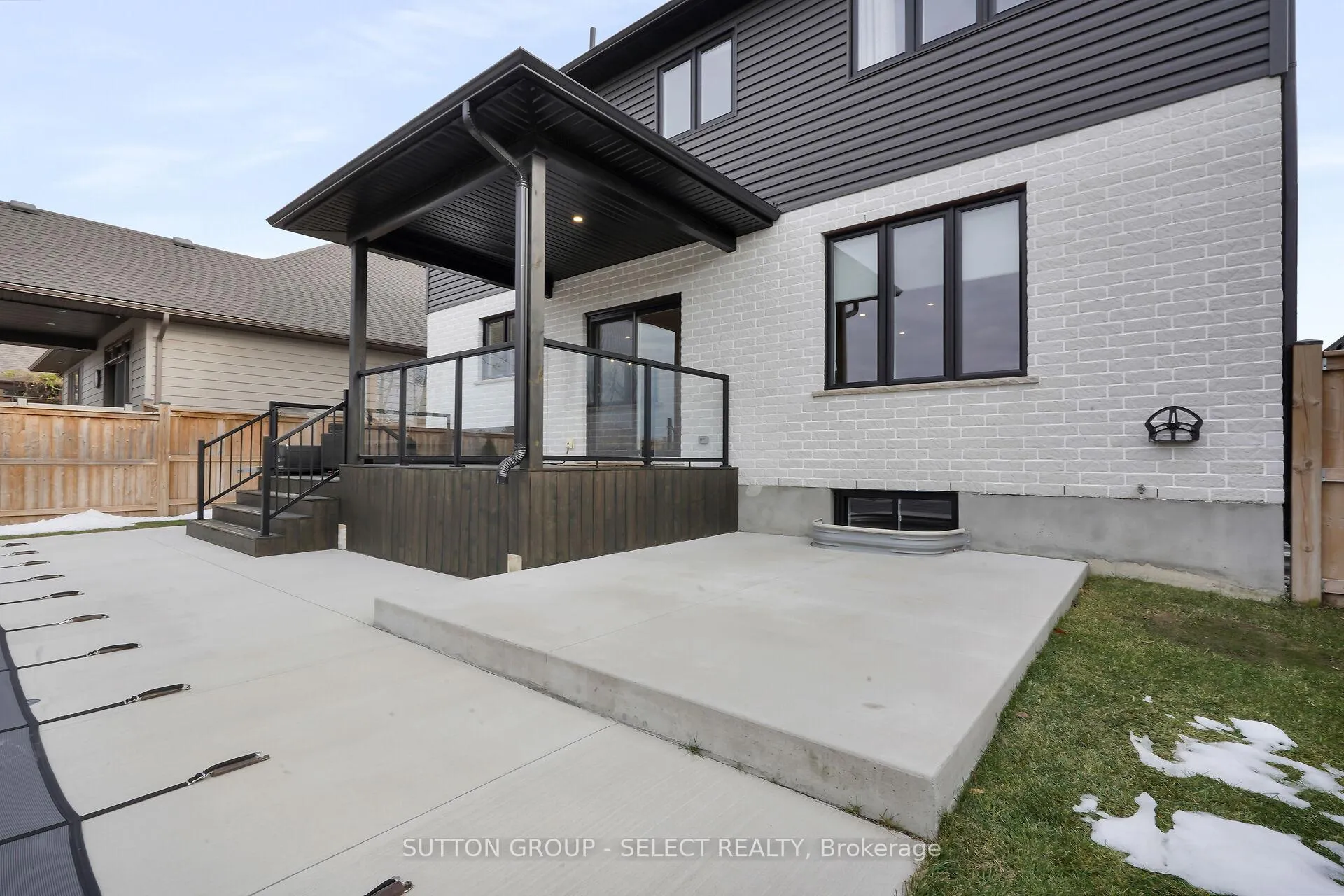 Photo 42 of 173 Collins Way, Strathroy-Caradoc, SE — HOMEH