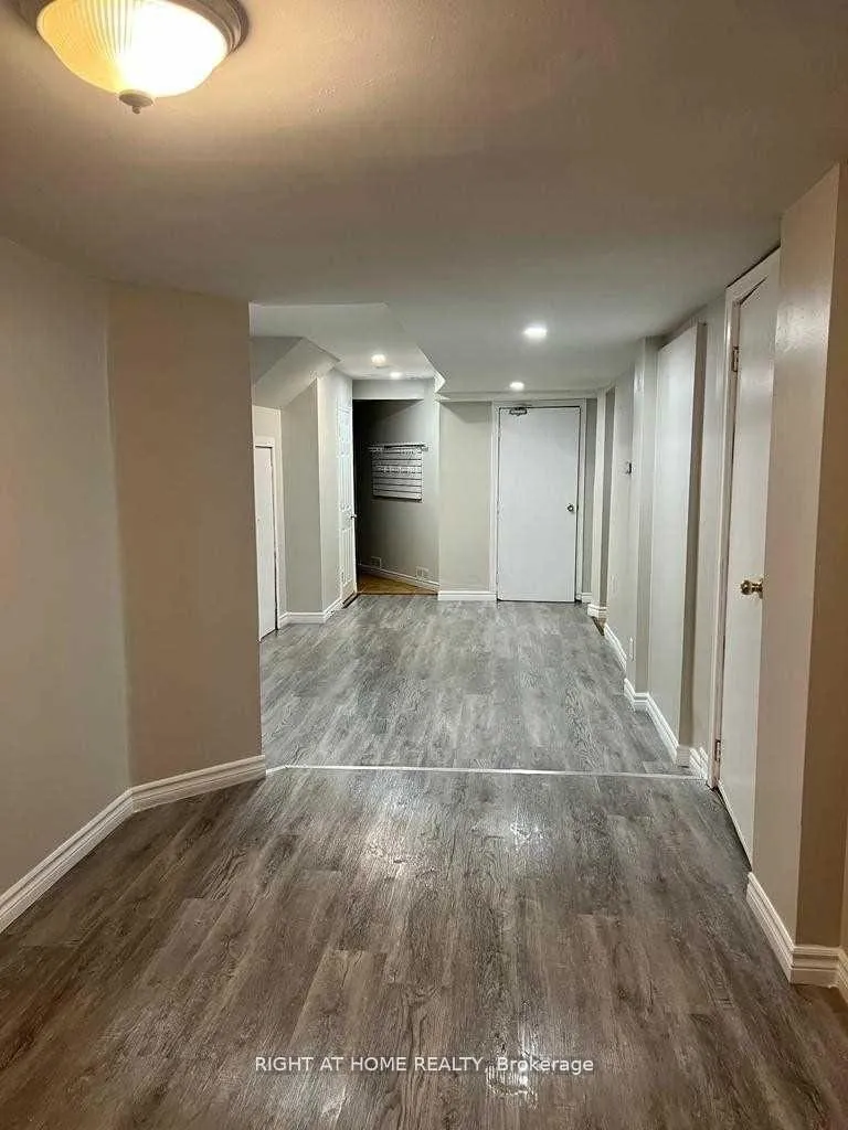 Photo 4 of 328 Malaga Road, Oshawa, Lakeview — HOMEH