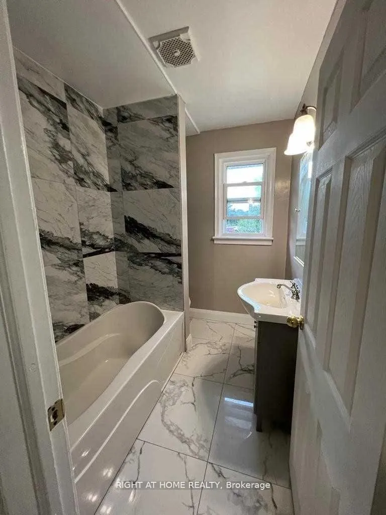 Photo 16 of 328 Malaga Road, Oshawa, Lakeview — HOMEH