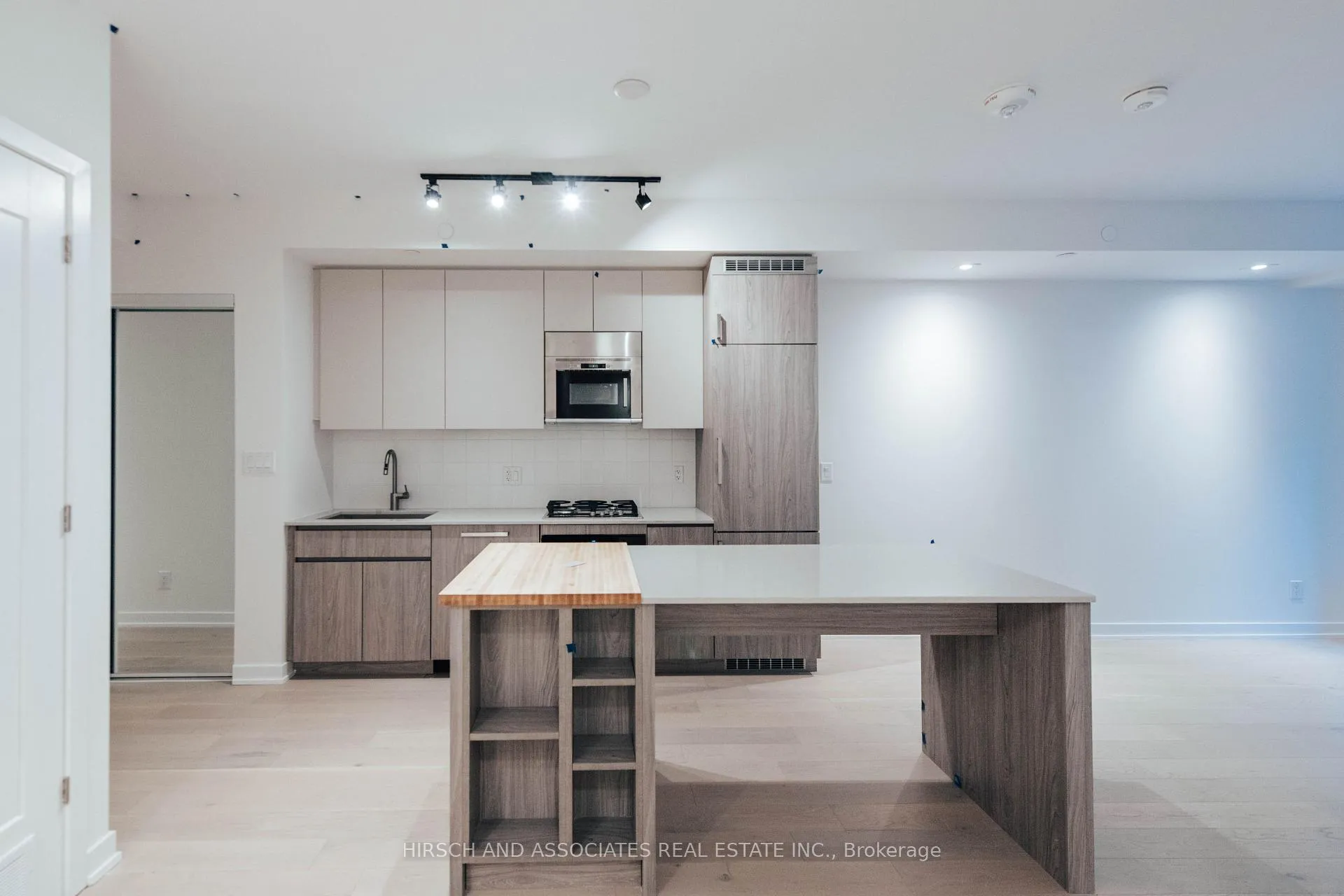 Photo 3 of Unit 202, 430 Roncesvalles Avenue, Toronto, Roncesvalles — HOMEH