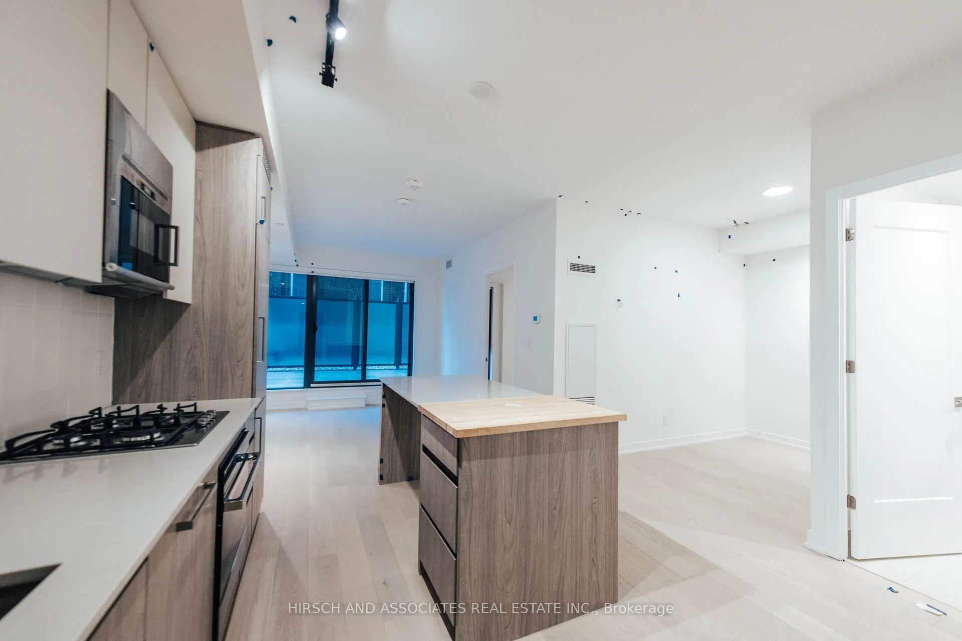 Photo 6 of Unit 202, 430 Roncesvalles Avenue, Toronto, Roncesvalles — HOMEH