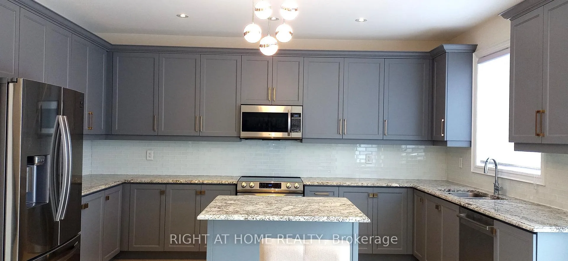 Photo 7 of 2640 Sapphire Drive, Pickering, Rural Pickering — HOMEH