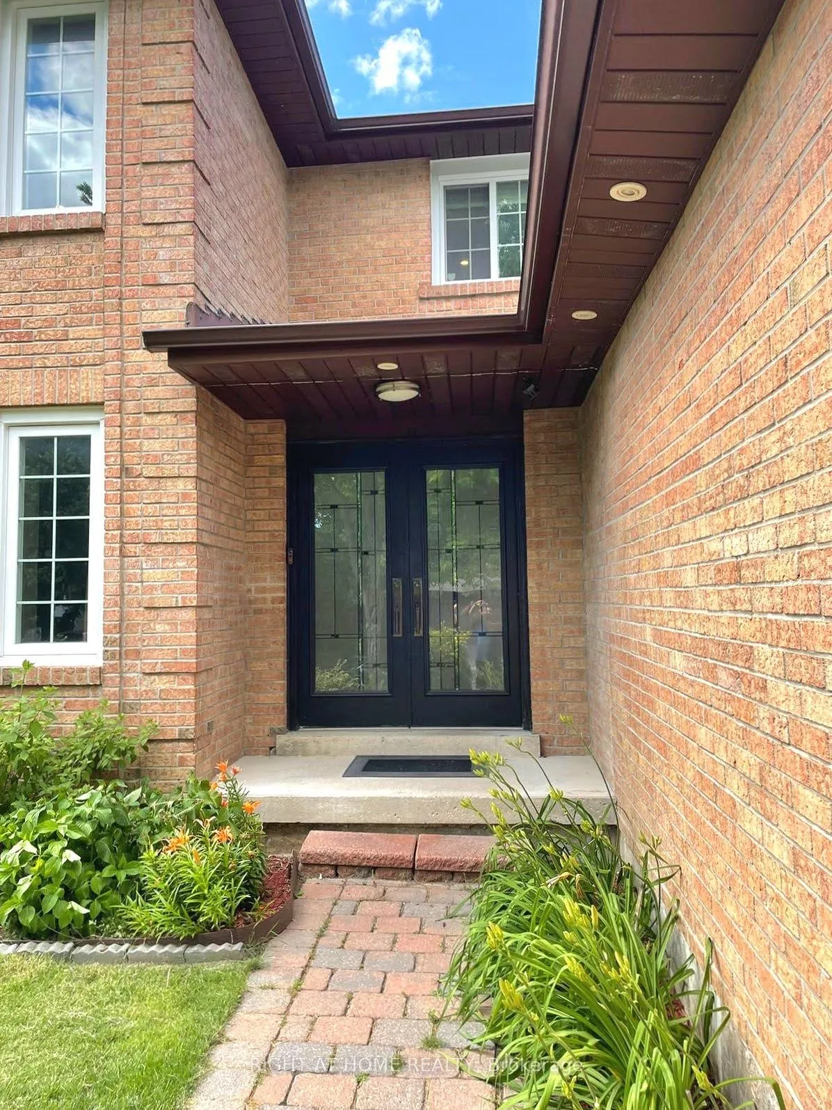 Photo 2 of 58 Emeline Crescent, Markham, Greensborough — HOMEH