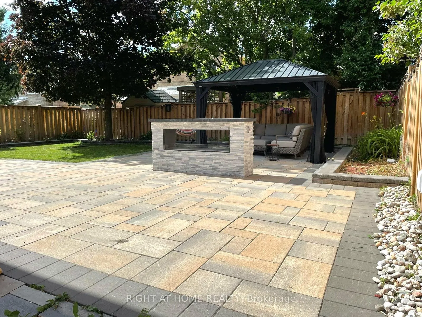 Photo 5 of 58 Emeline Crescent, Markham, Greensborough — HOMEH