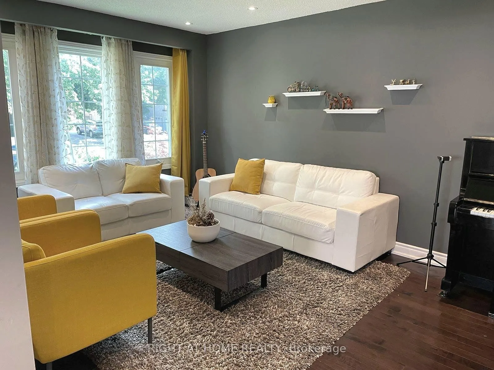 Photo 7 of 58 Emeline Crescent, Markham, Greensborough — HOMEH