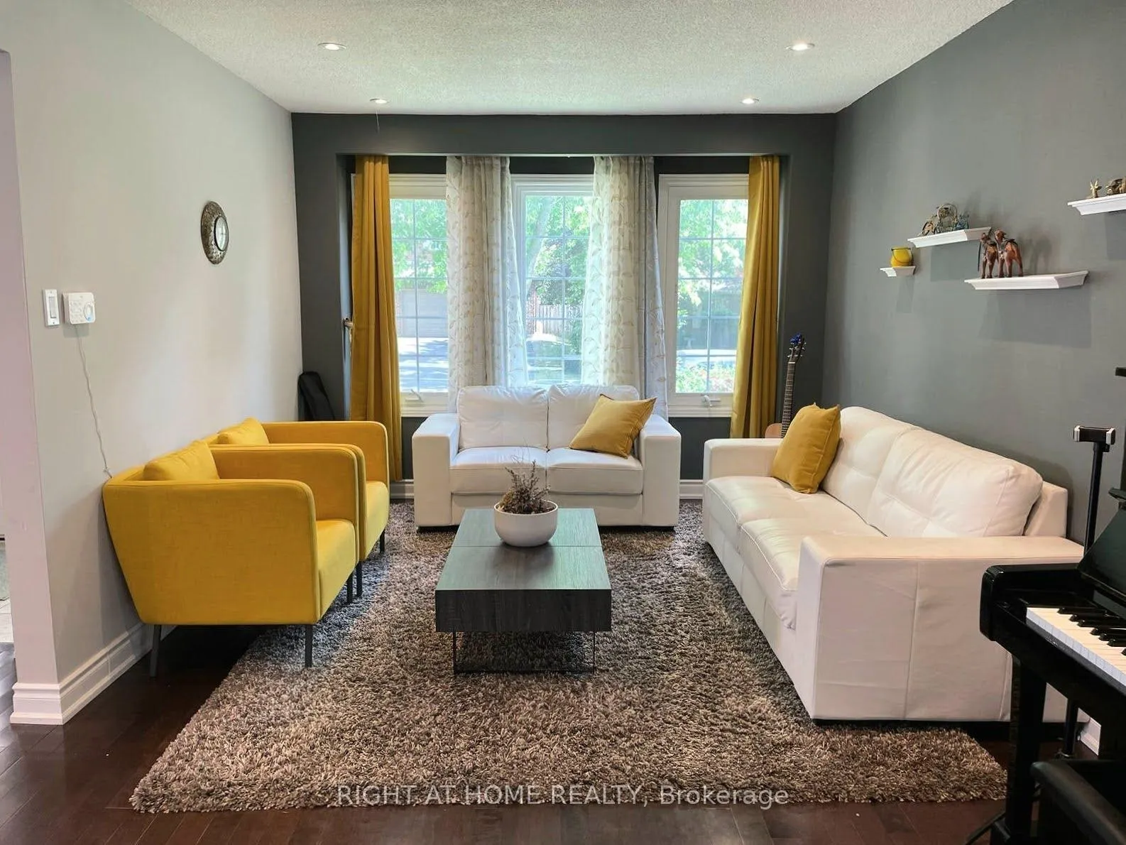 Photo 8 of 58 Emeline Crescent, Markham, Greensborough — HOMEH