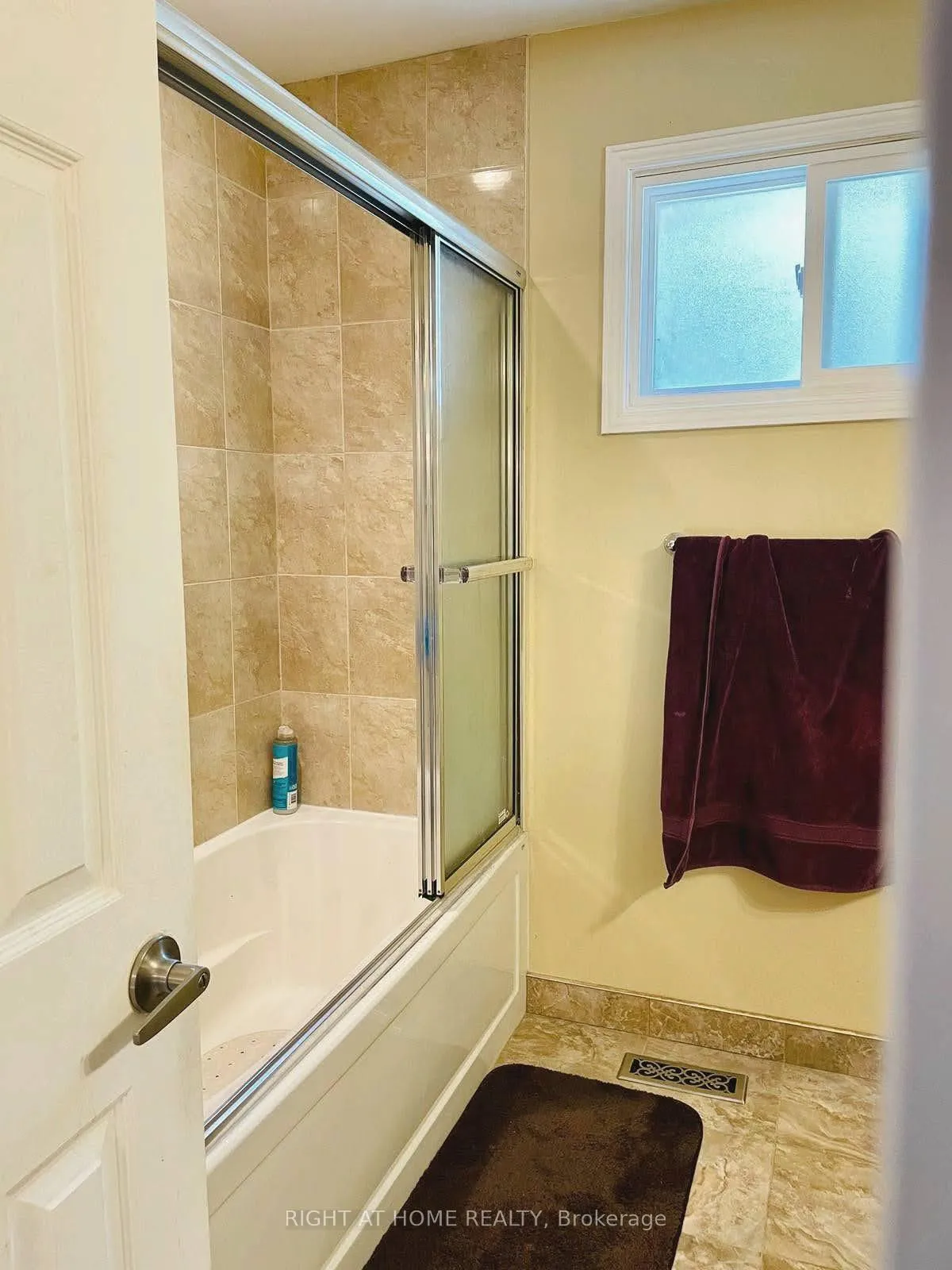 Photo 25 of 58 Emeline Crescent, Markham, Greensborough — HOMEH