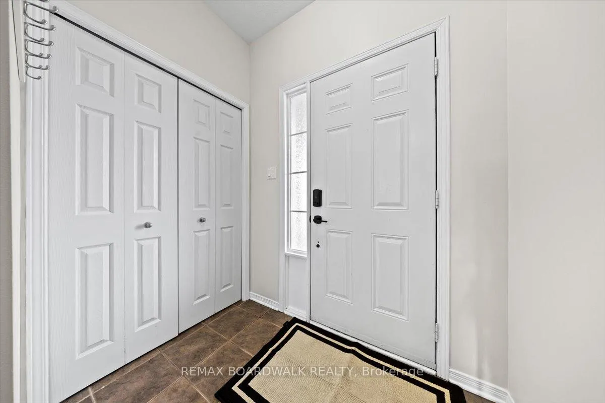 Photo 4 of 783 Cobble Hill Drive, Ottawa, Barrhaven - Cedargrove/Fraserdale — HOMEH
