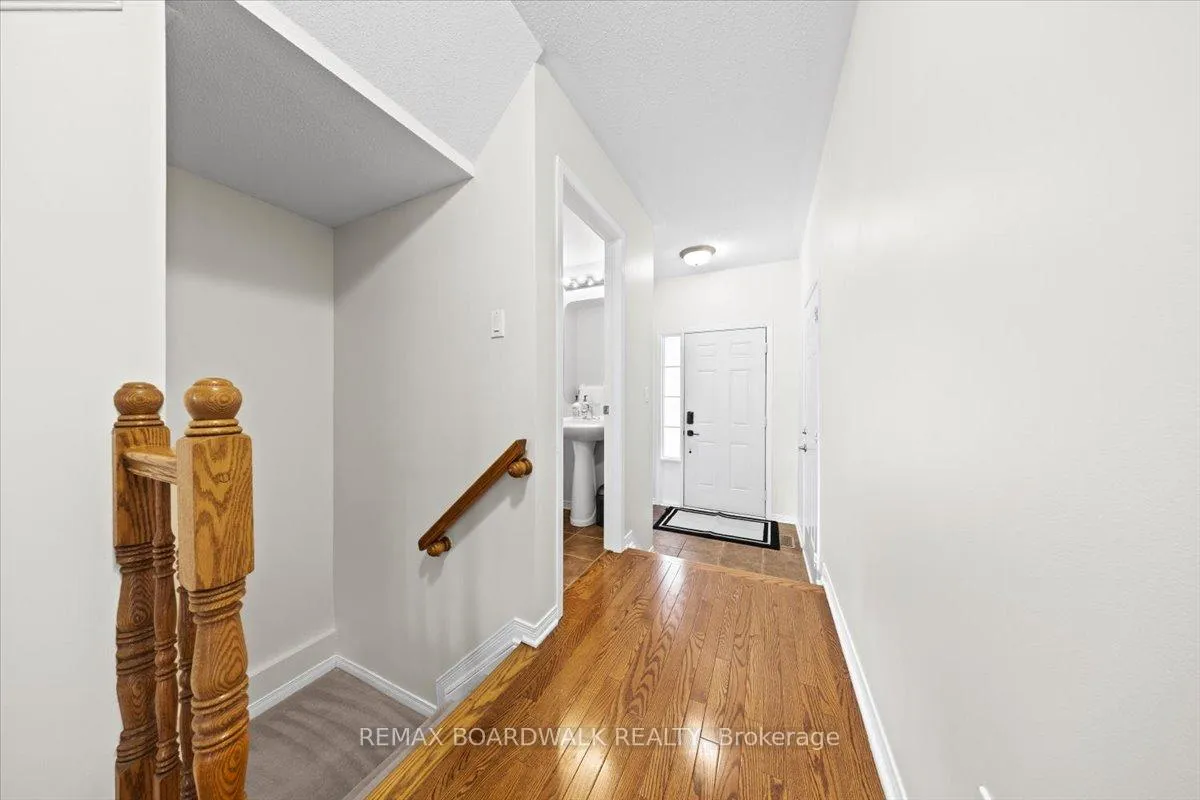 Photo 6 of 783 Cobble Hill Drive, Ottawa, Barrhaven - Cedargrove/Fraserdale — HOMEH