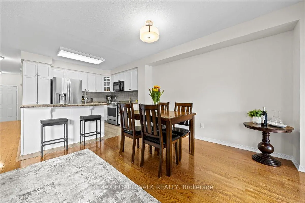 Photo 11 of 783 Cobble Hill Drive, Ottawa, Barrhaven - Cedargrove/Fraserdale — HOMEH