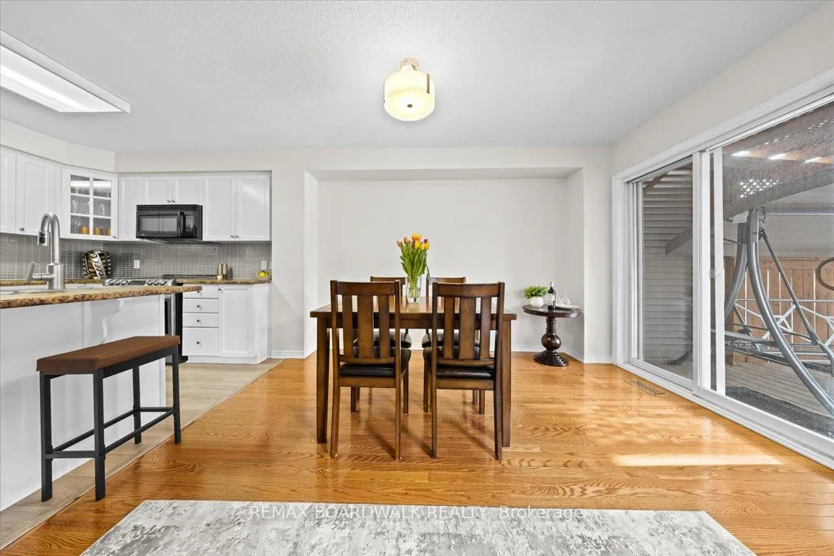 Photo 12 of 783 Cobble Hill Drive, Ottawa, Barrhaven - Cedargrove/Fraserdale — HOMEH