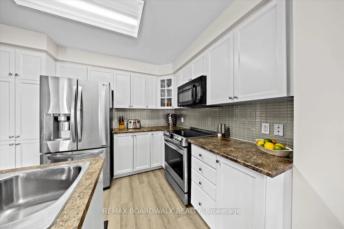 Photo 18 of 783 Cobble Hill Drive, Ottawa, Barrhaven - Cedargrove/Fraserdale — HOMEH
