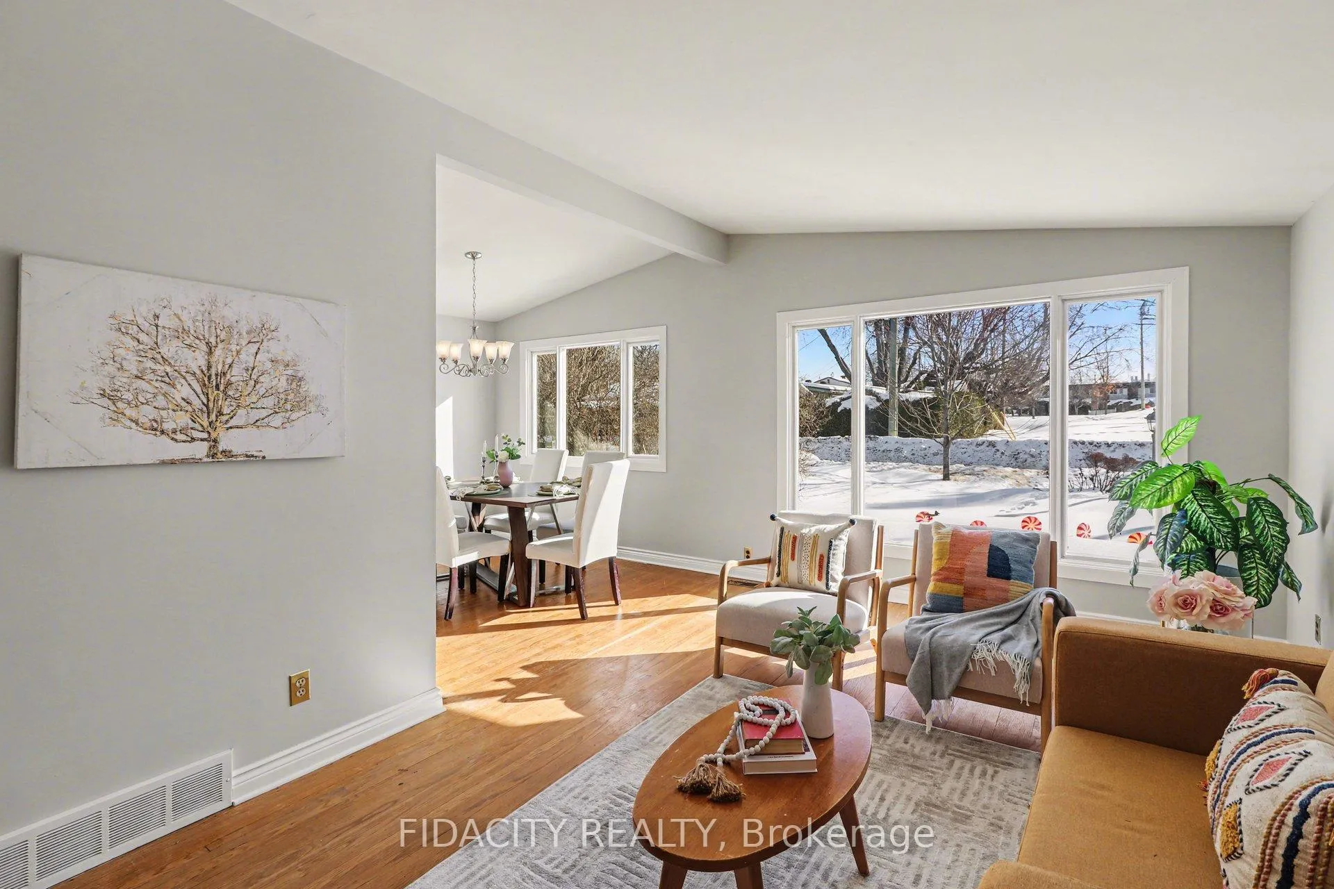 Photo 7 of 1933 Connecticut Avenue, Ottawa, Guildwood Estates - Urbandale Acres — HOMEH