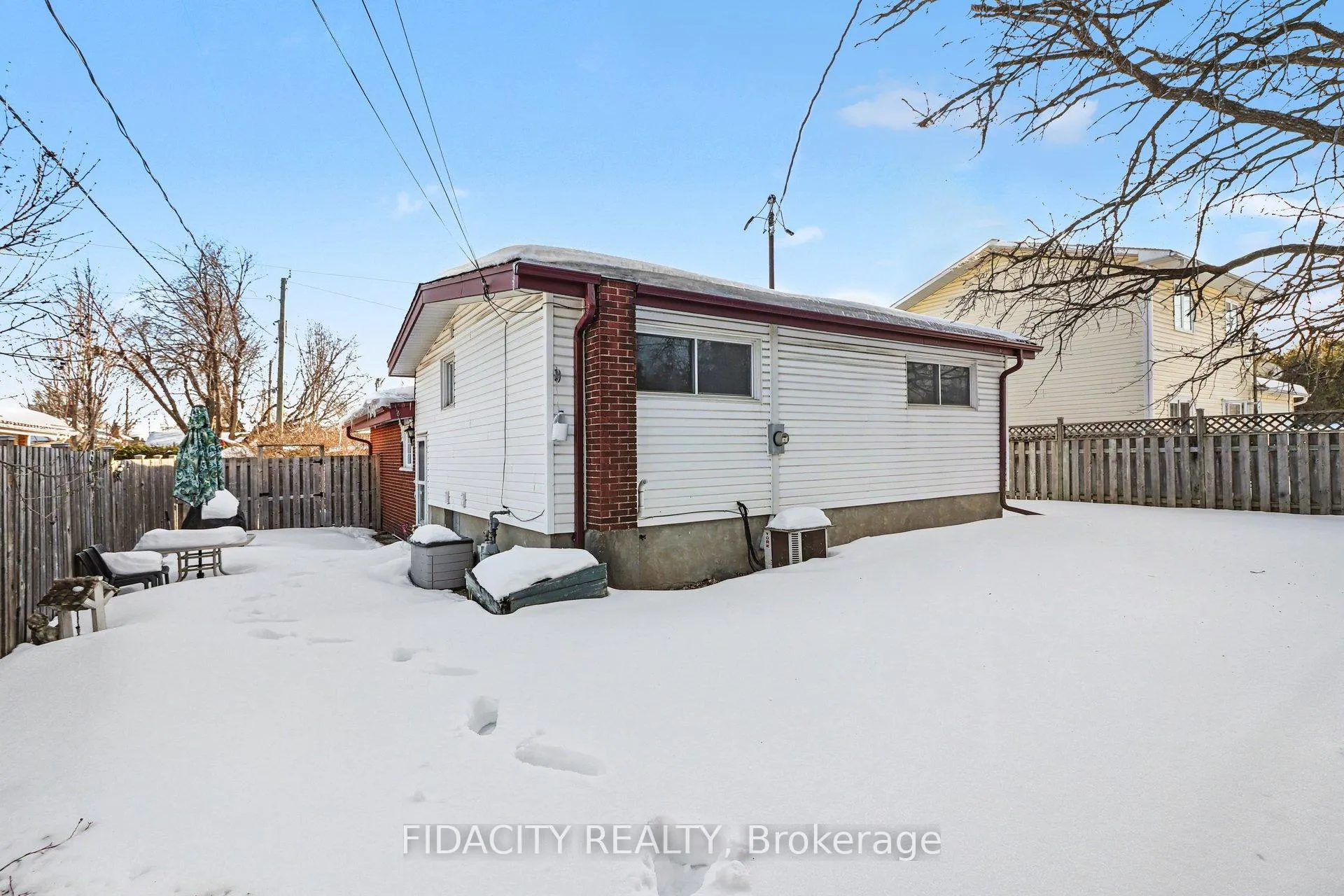 Photo 24 of 1933 Connecticut Avenue, Ottawa, Guildwood Estates - Urbandale Acres — HOMEH