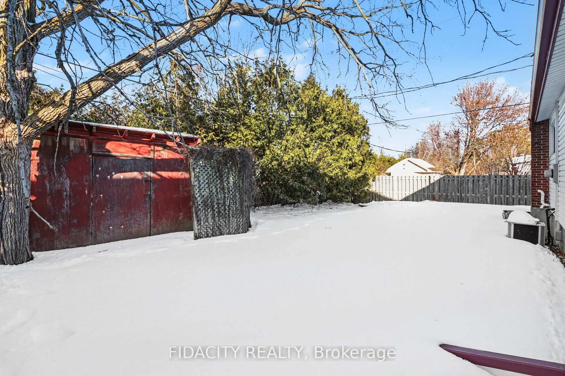 Photo 25 of 1933 Connecticut Avenue, Ottawa, Guildwood Estates - Urbandale Acres — HOMEH