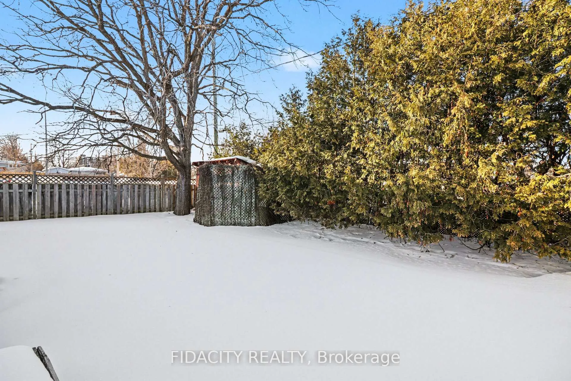 Photo 26 of 1933 Connecticut Avenue, Ottawa, Guildwood Estates - Urbandale Acres — HOMEH