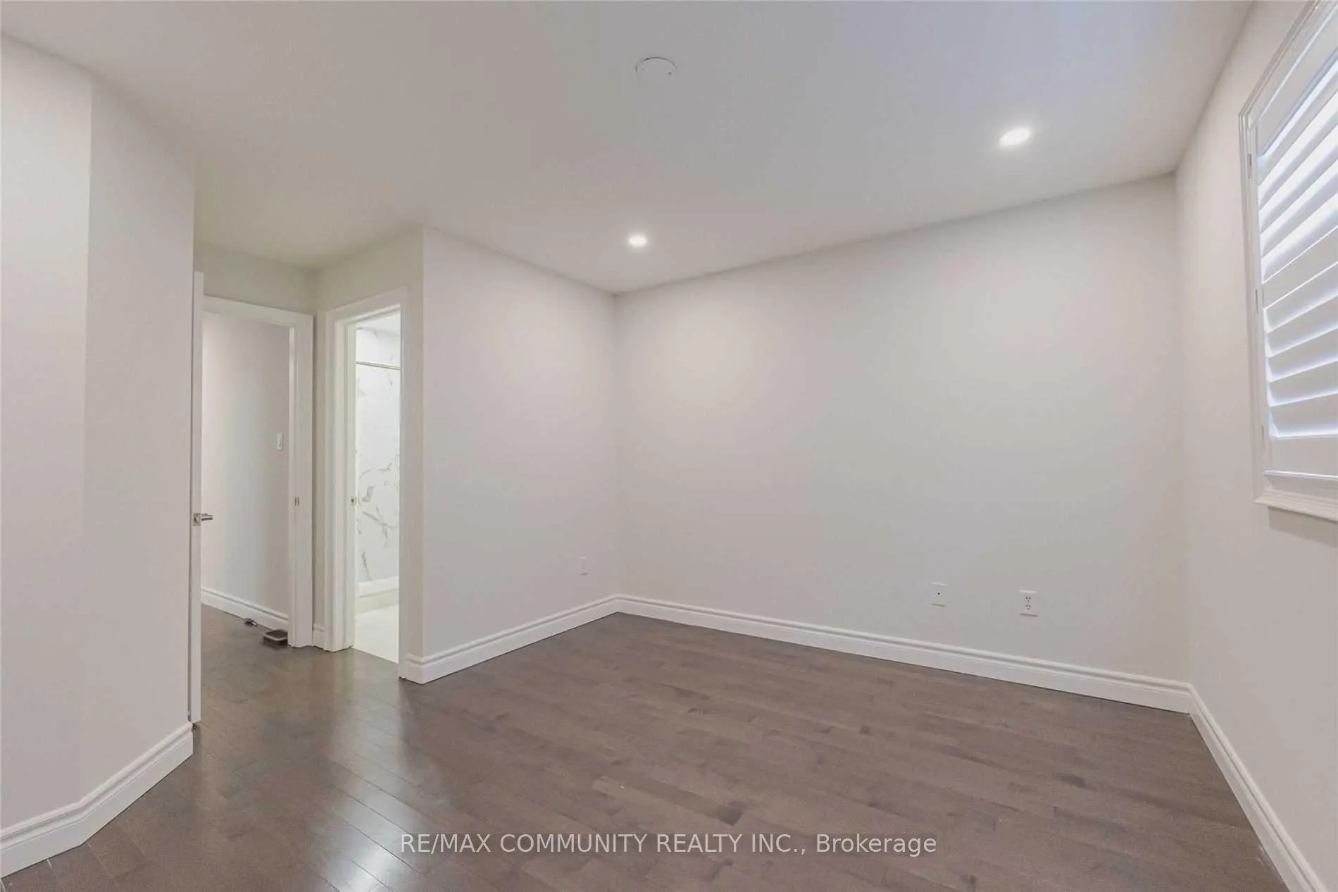 Photo 18 of 55 Longueuil Place, Whitby, Pringle Creek — HOMEH