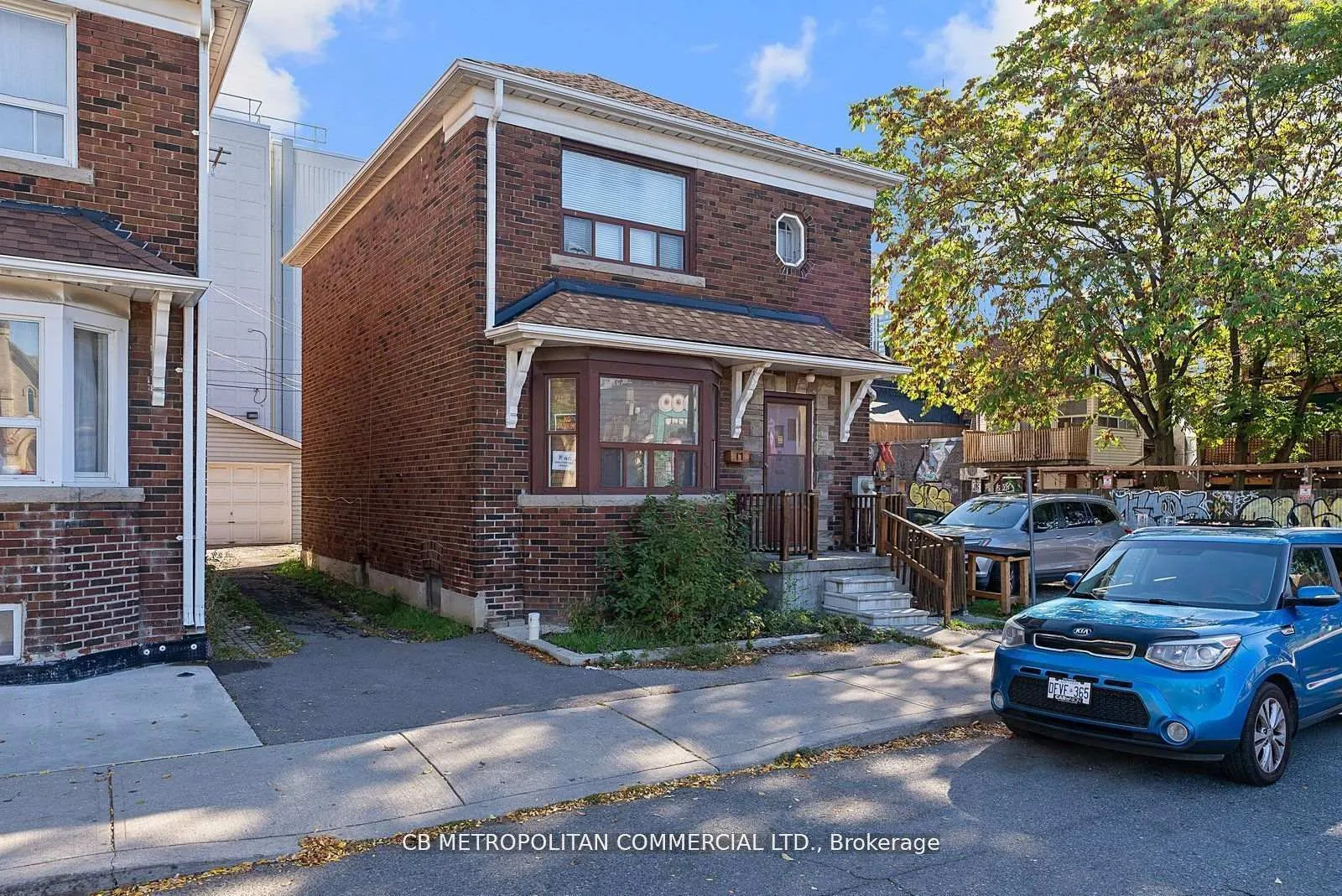 Photo 2 of 17 Augusta Avenue, Toronto, Kensington-Chinatown — HOMEH