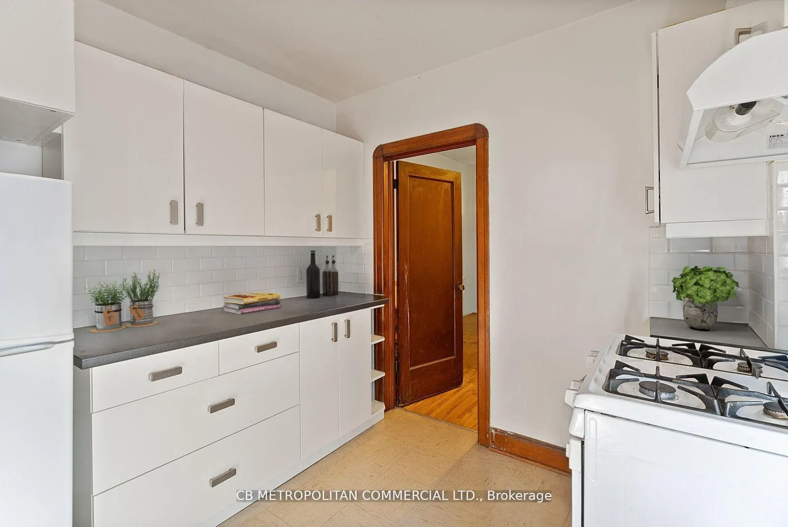 Photo 15 of 17 Augusta Avenue, Toronto, Kensington-Chinatown — HOMEH