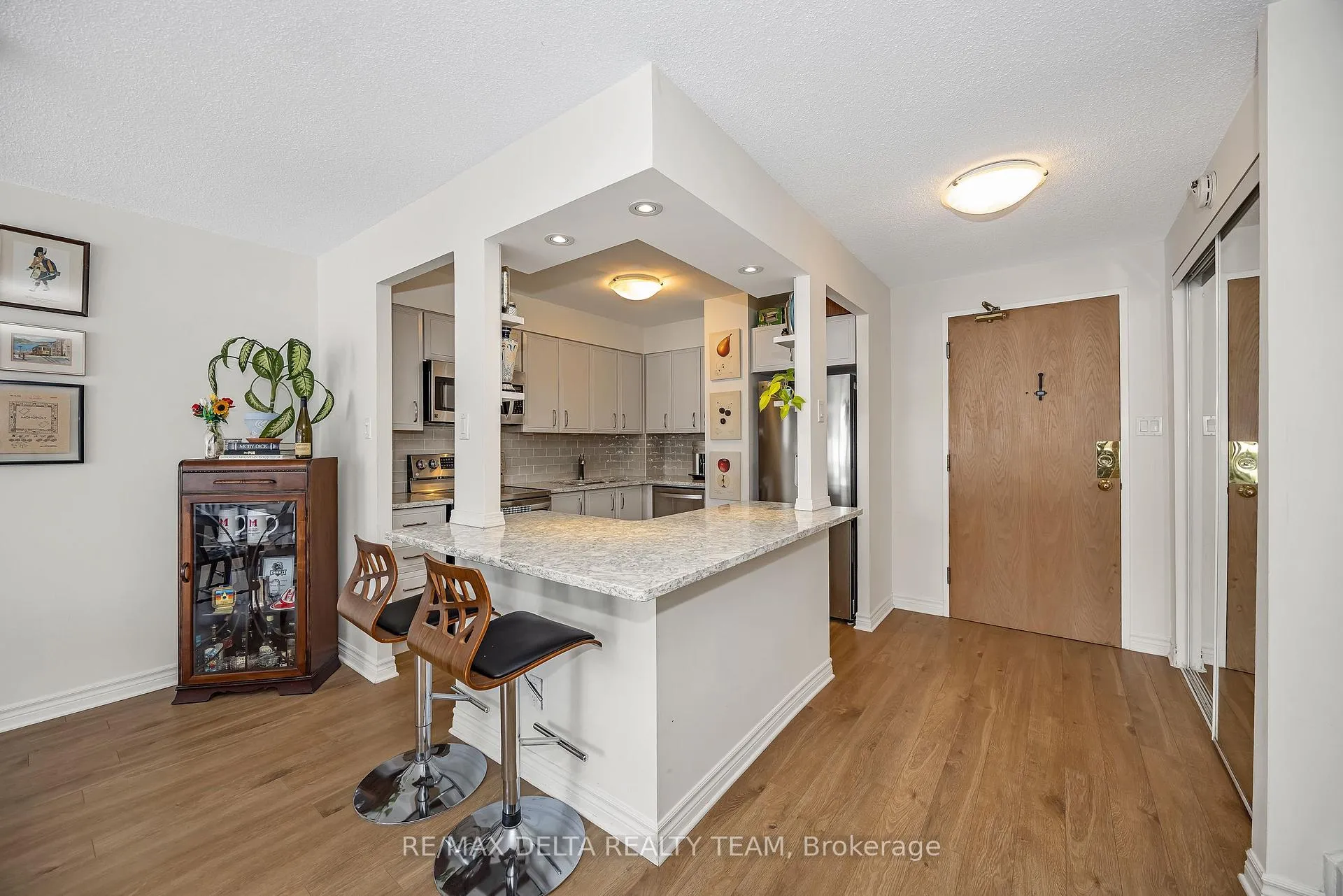 Photo 4 of Unit 111, 2871 Richmond Road, Ottawa, Britannia Heights — HOMEH