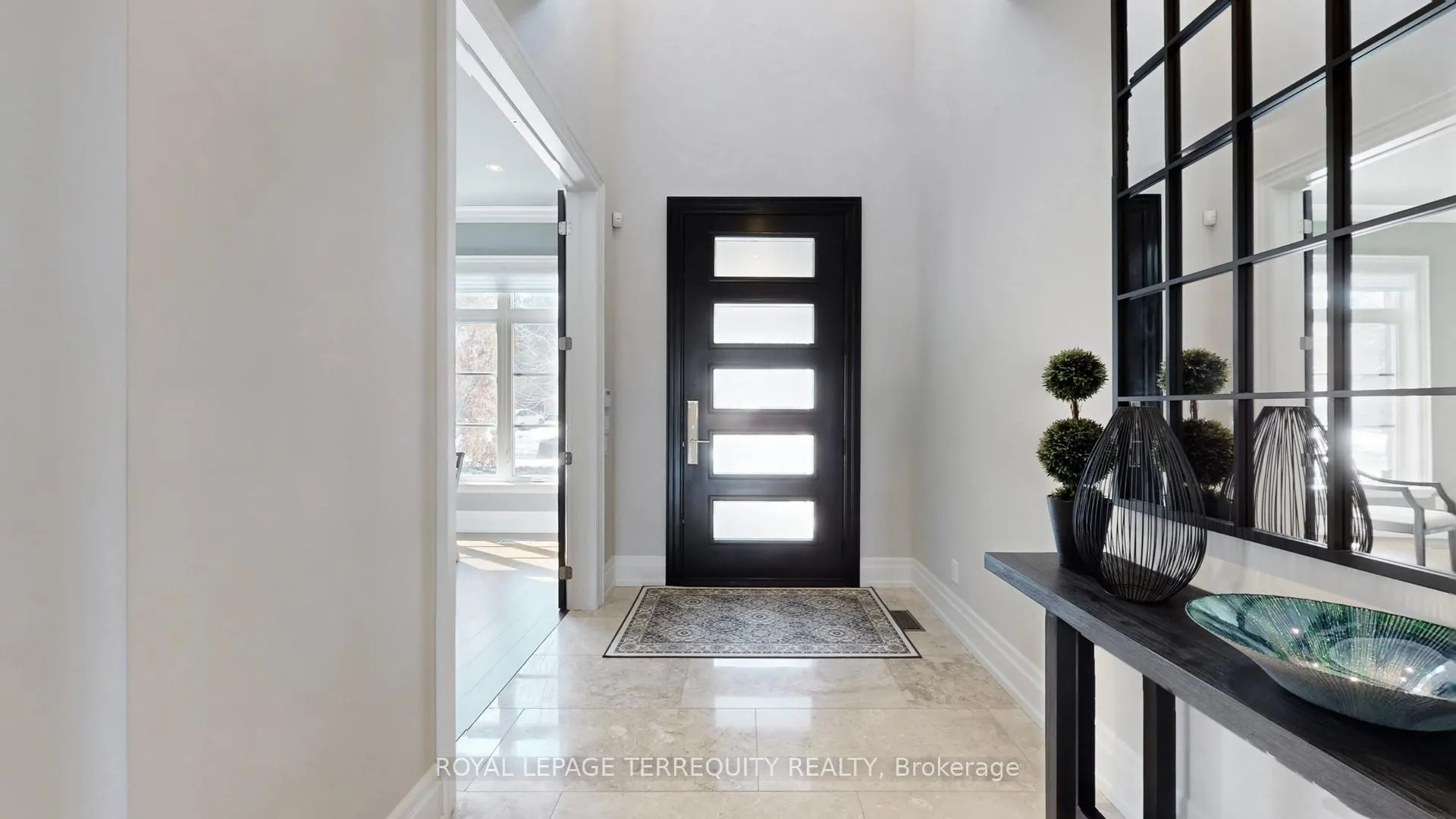 Photo 4 of 537 Marksbury Road, Pickering, West Shore — HOMEH