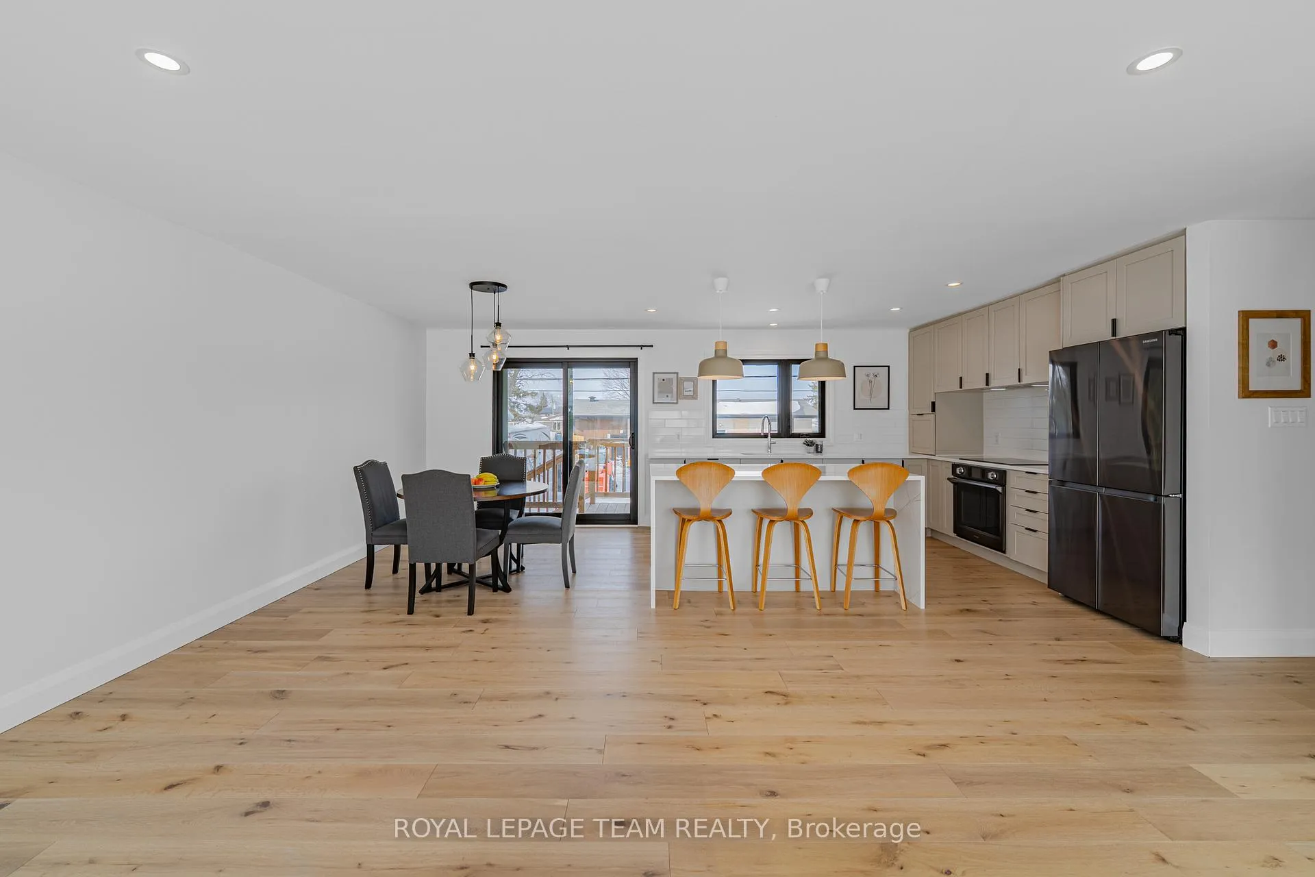 Photo 25 of 23 Brent Avenue, Ottawa, Manordale — HOMEH