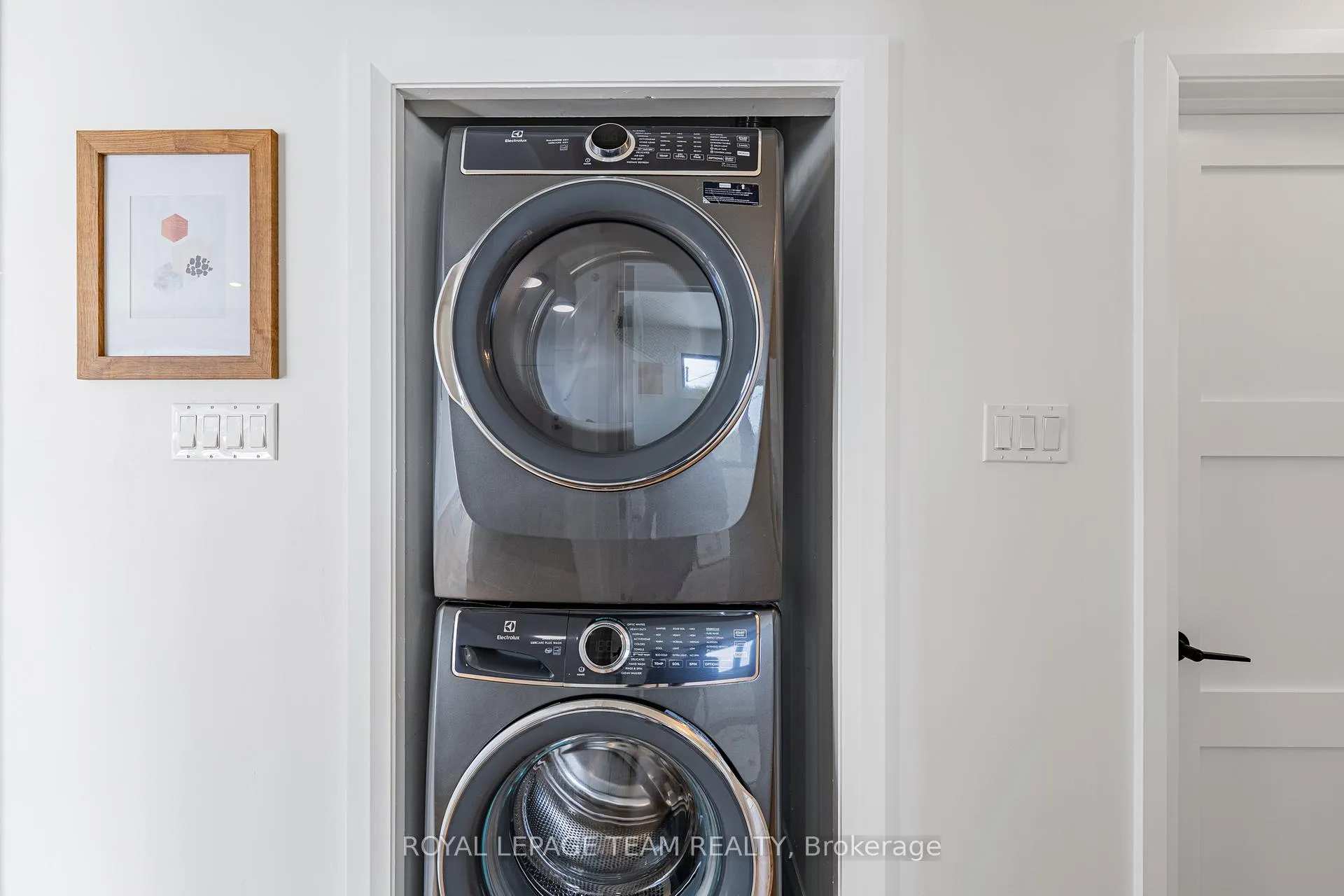 Photo 27 of 23 Brent Avenue, Ottawa, Manordale — HOMEH