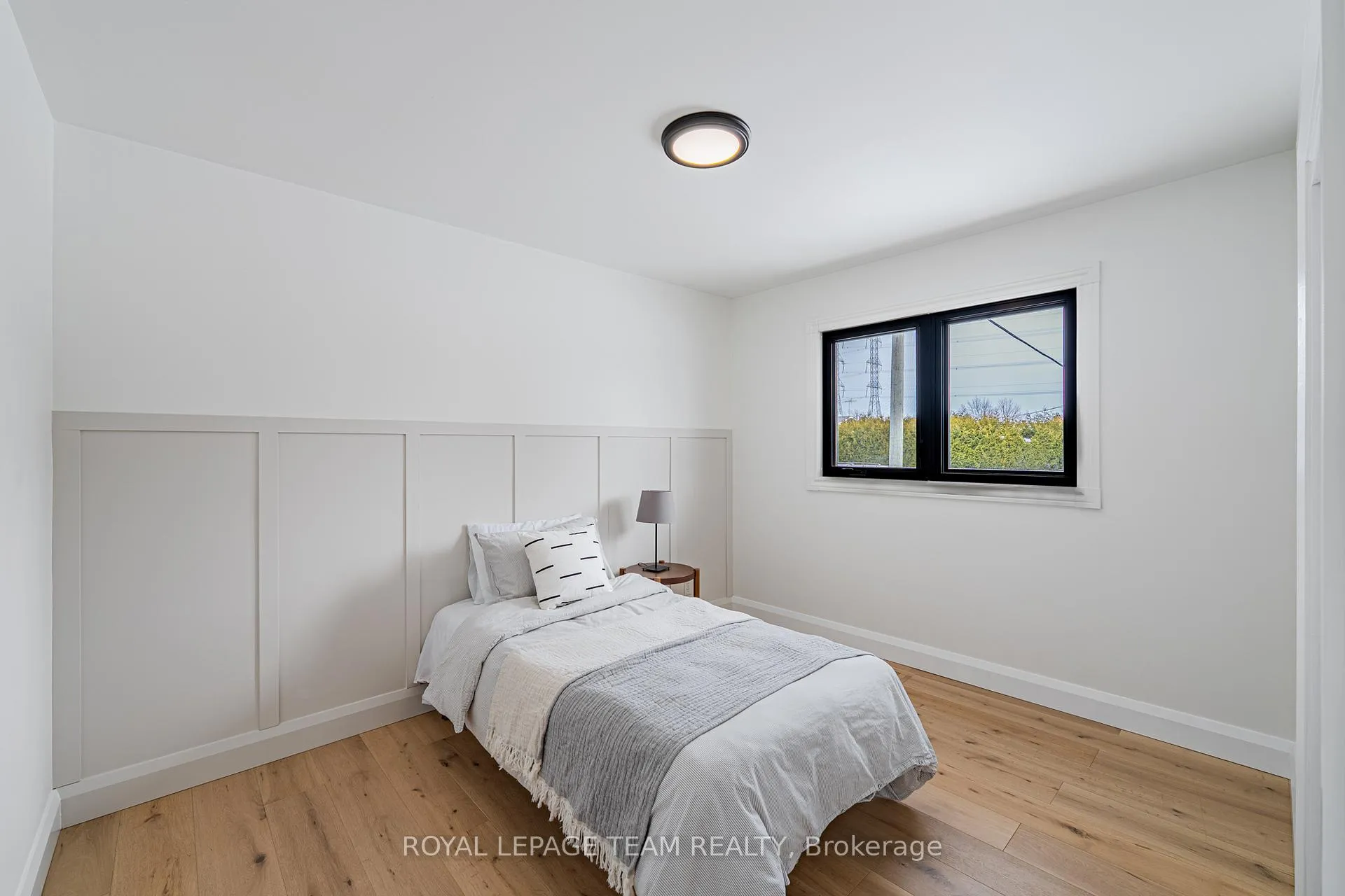 Photo 31 of 23 Brent Avenue, Ottawa, Manordale — HOMEH