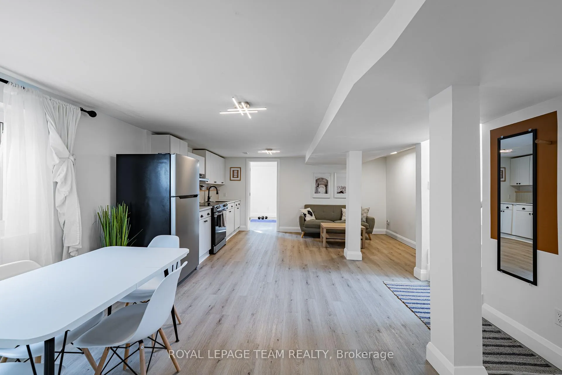 Photo 36 of 23 Brent Avenue, Ottawa, Manordale — HOMEH